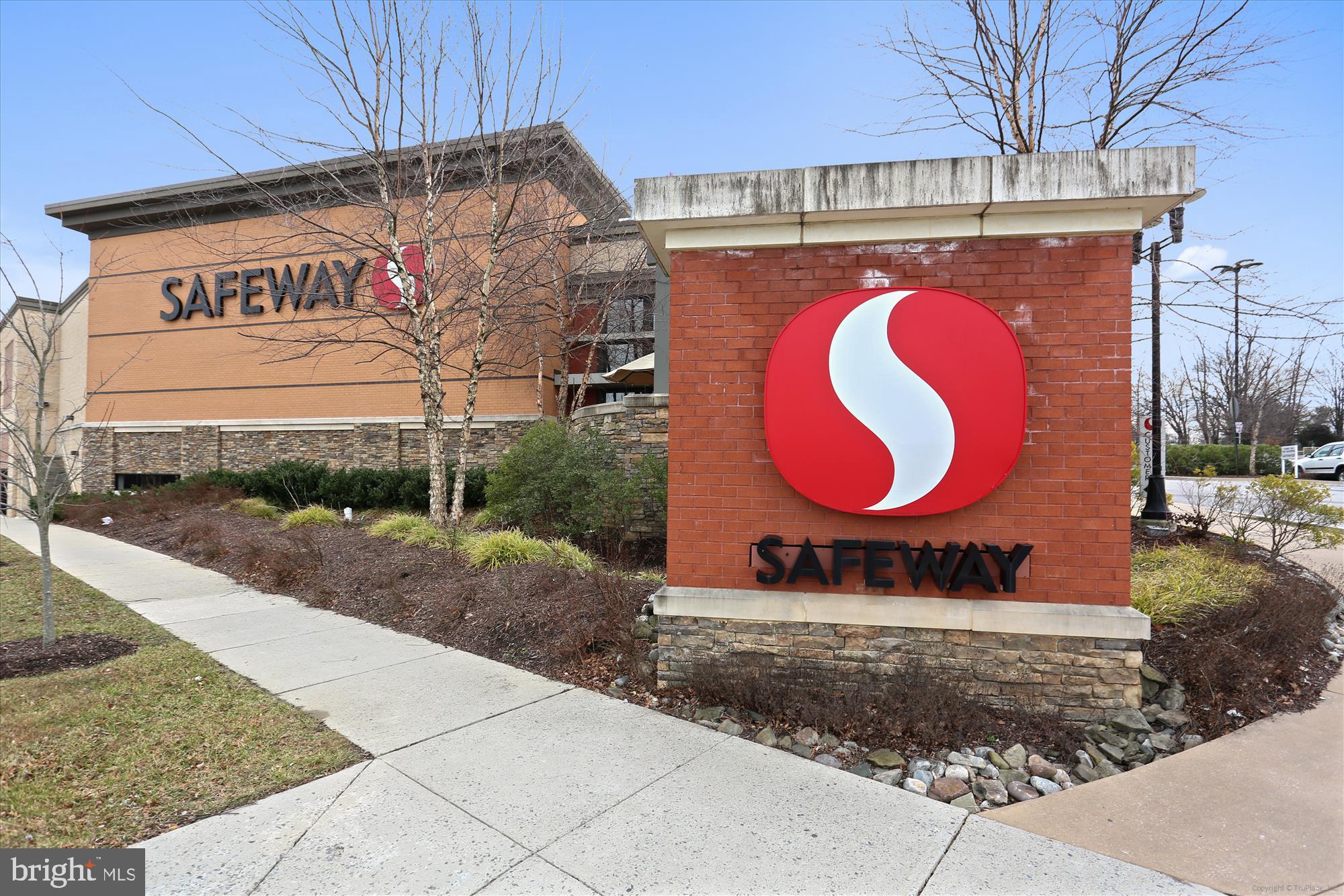 FAIR HILL - Residential