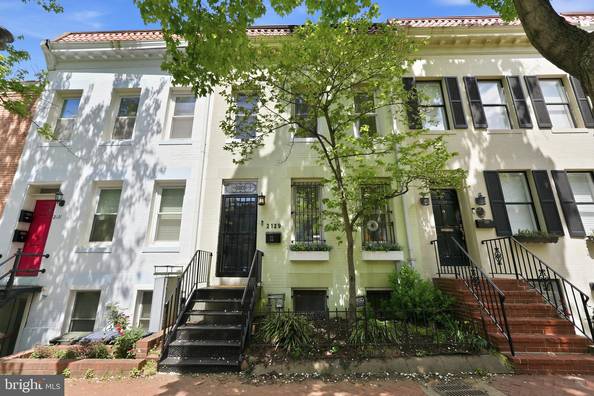 2129 NEWPORT PLACE NW