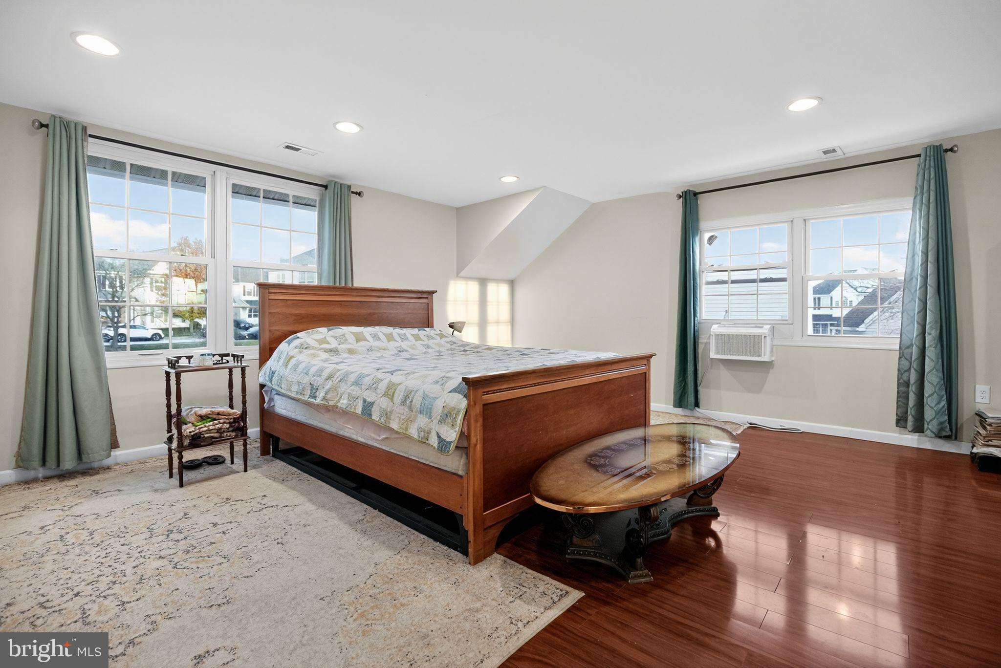 MORTON - Residential