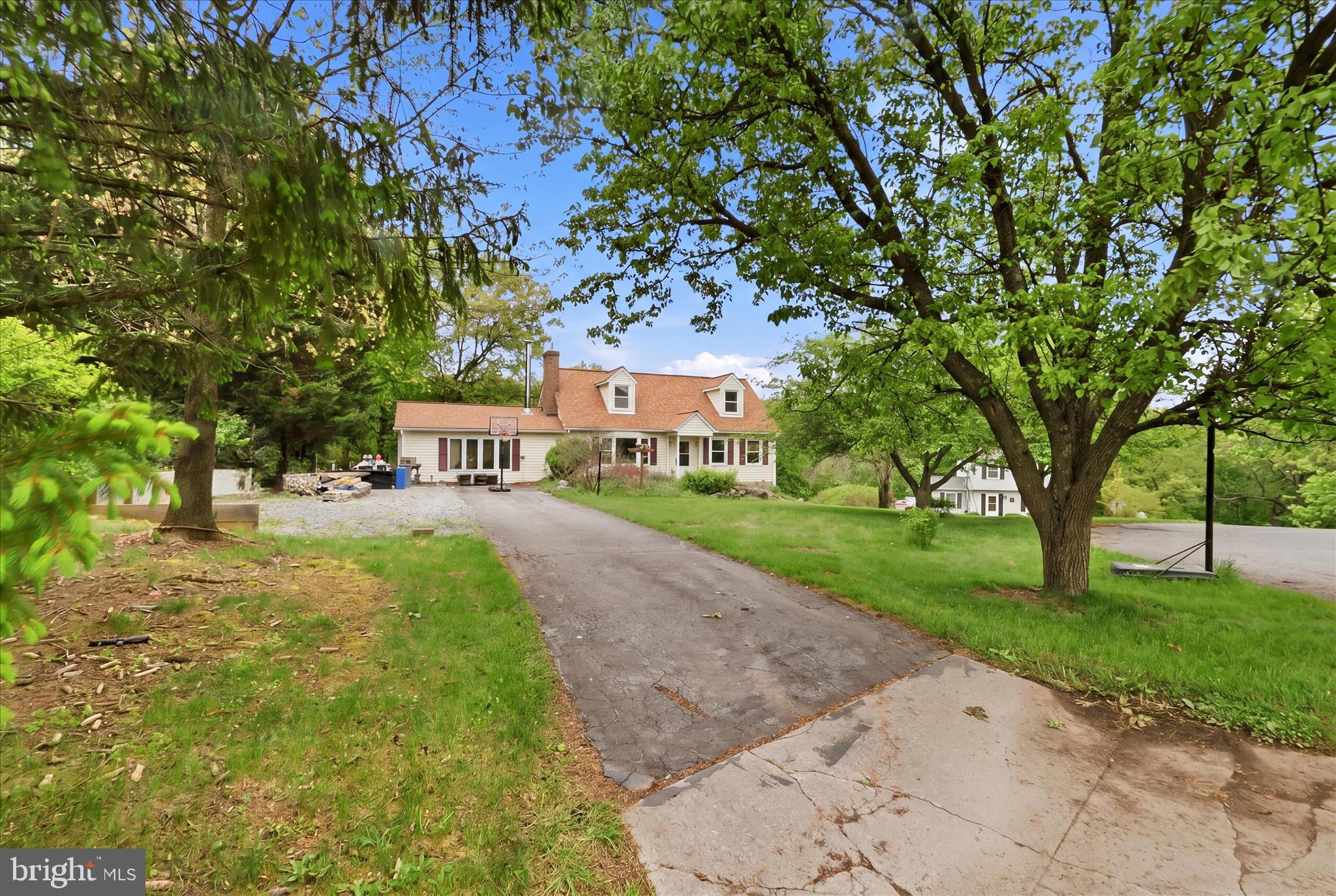 WISPERREN OAKS - Residential