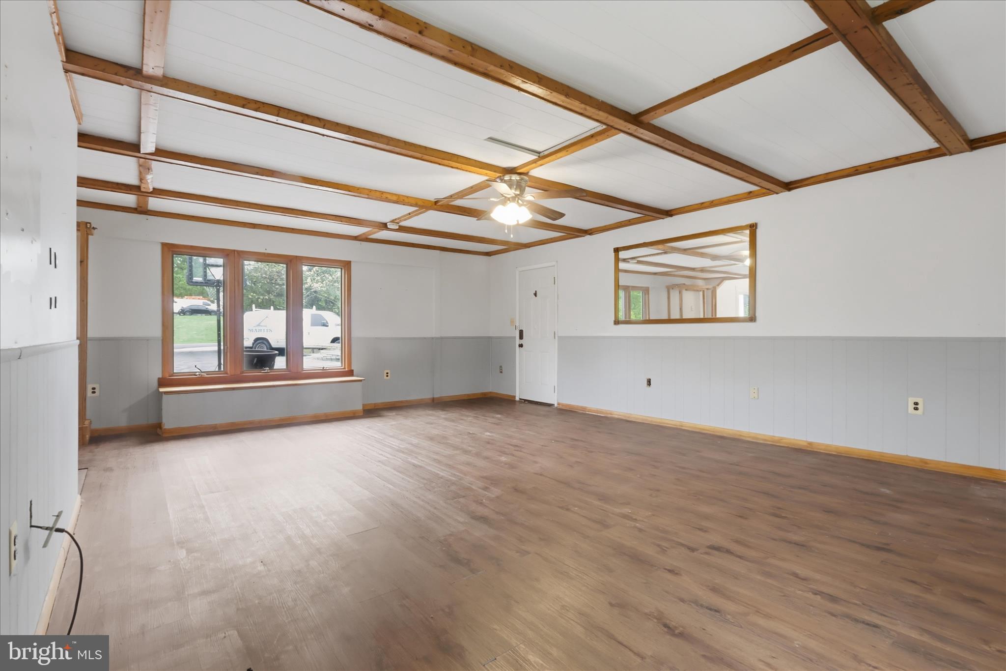 WISPERREN OAKS - Residential