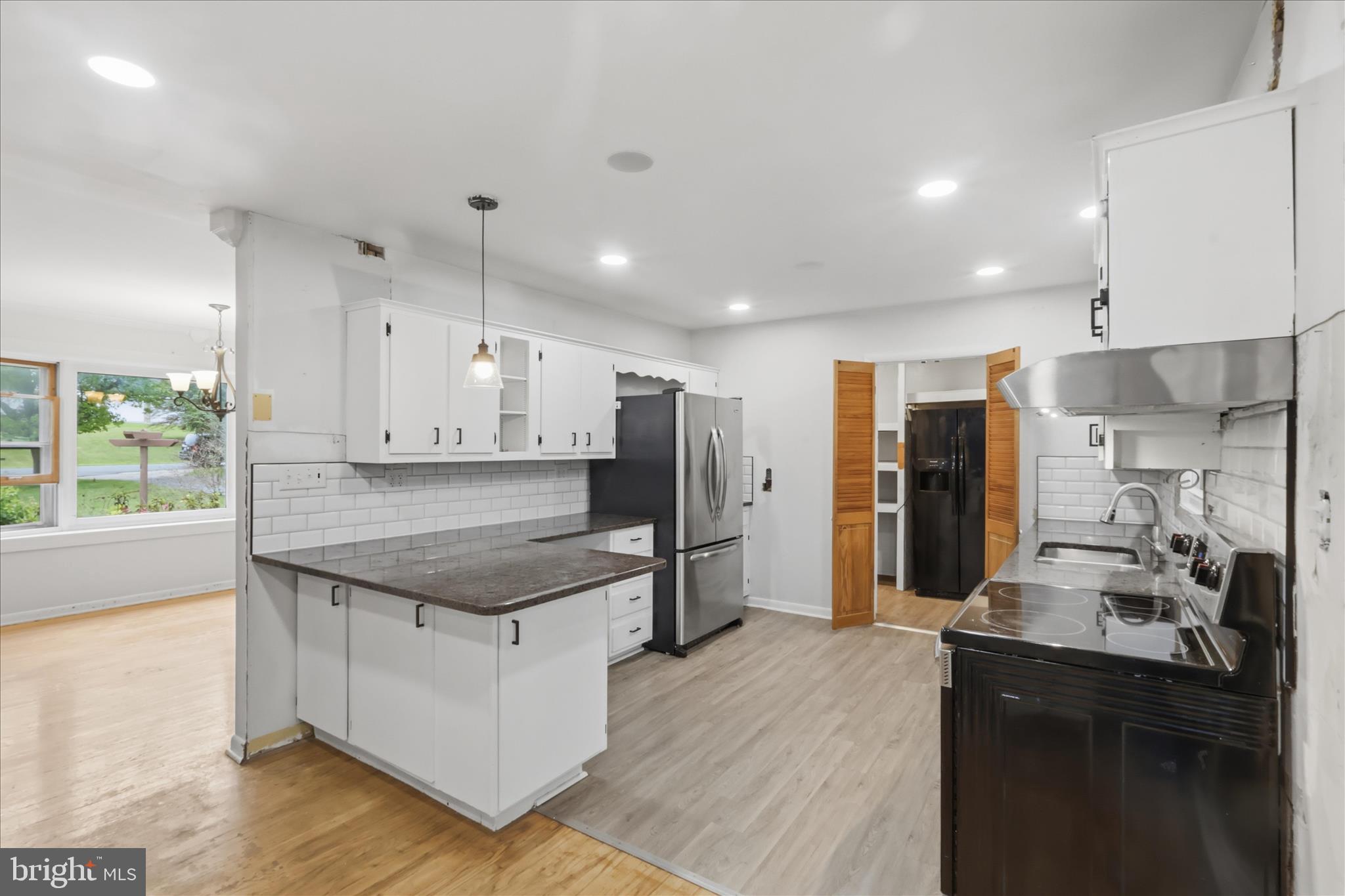 WISPERREN OAKS - Residential