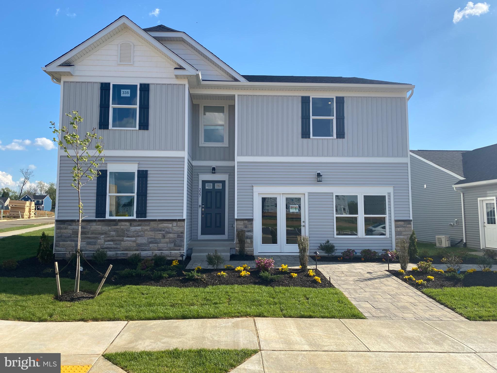 HUNTWELL WEST - Residential