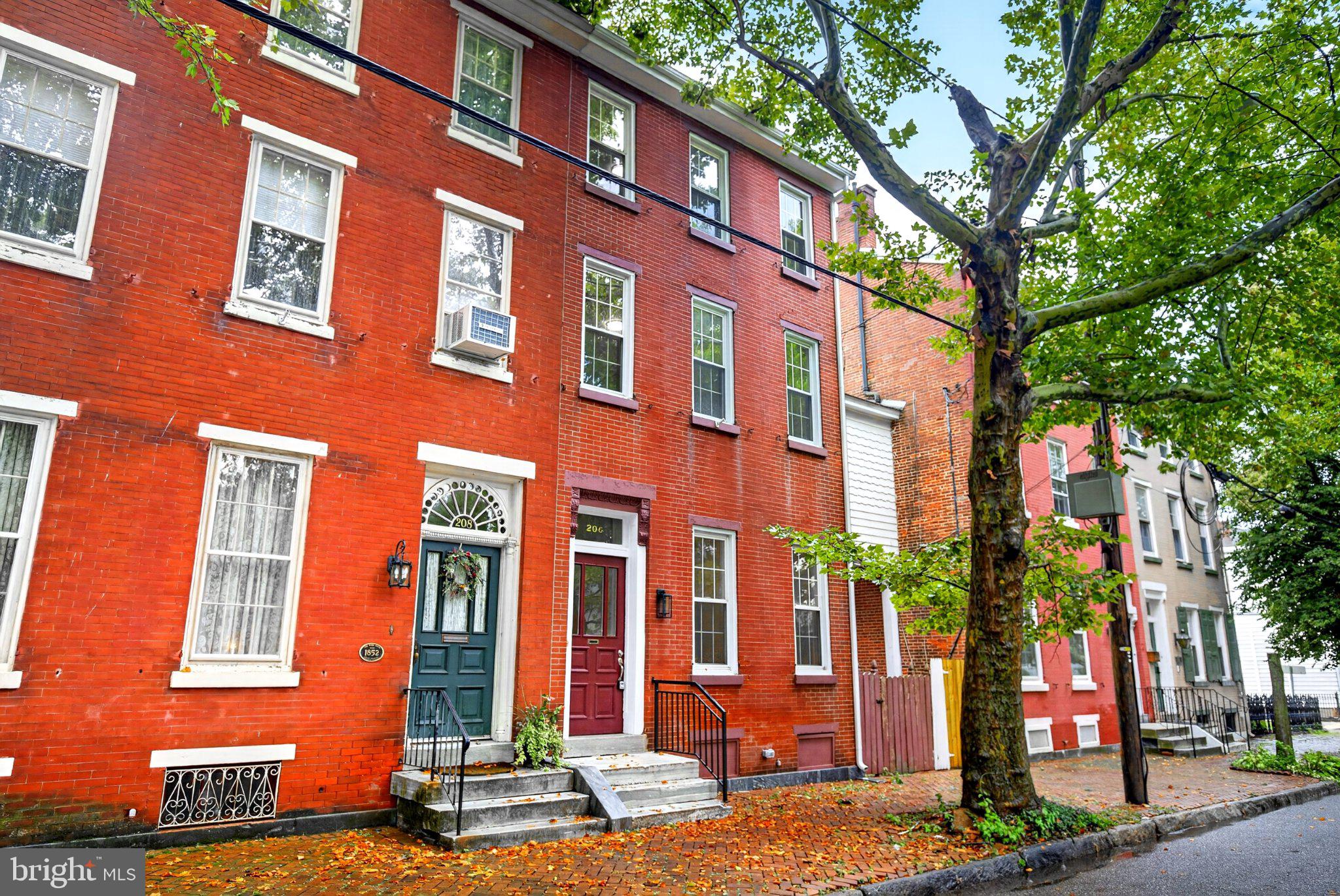 206 E UNION STREET