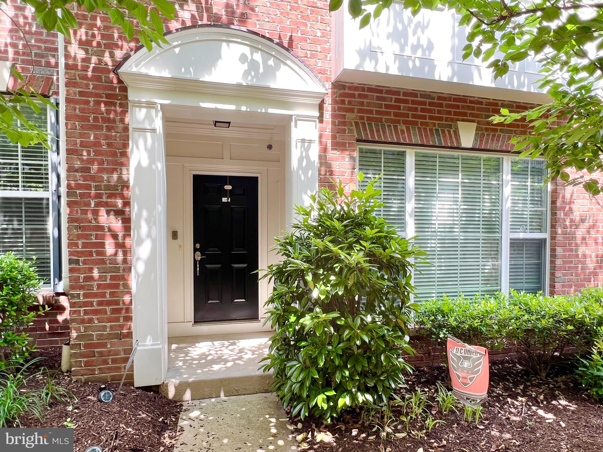 2259 KEW GARDENS DRIVE