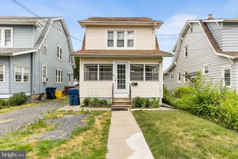 762 Pilgrim Avenue, Lawrence, NJ MLS: NJME2059034