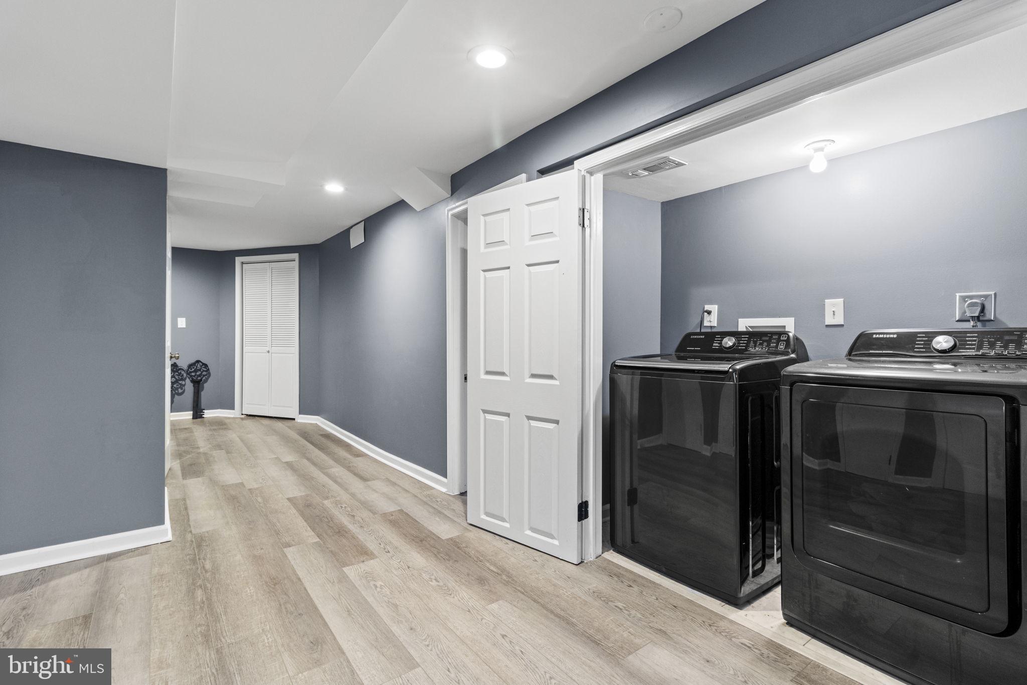 ABBOTT FOREST - Residential