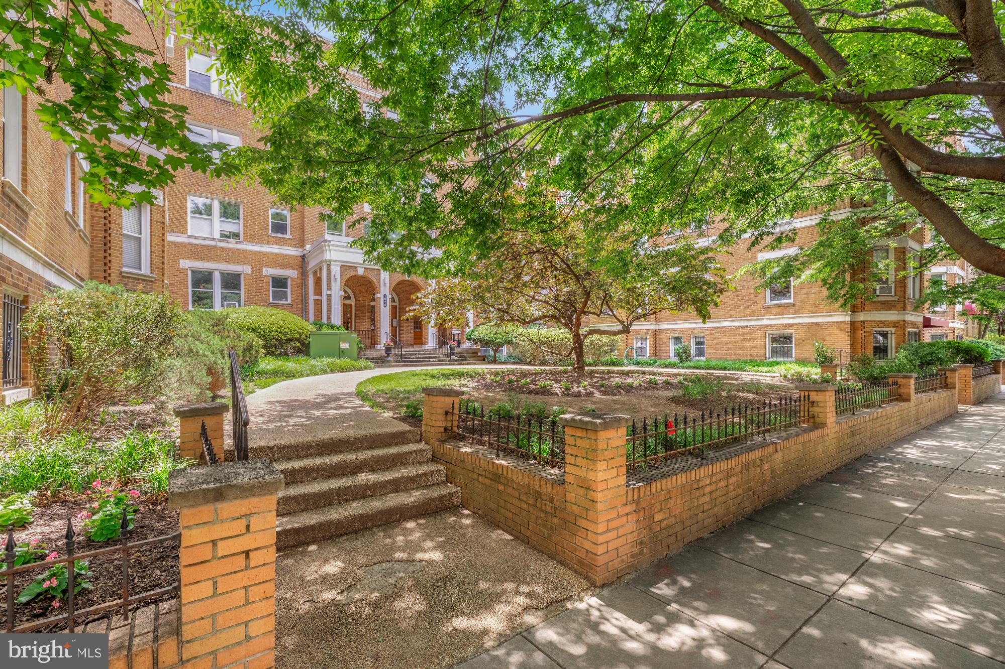 1820 CLYDESDALE PLACE NW 309