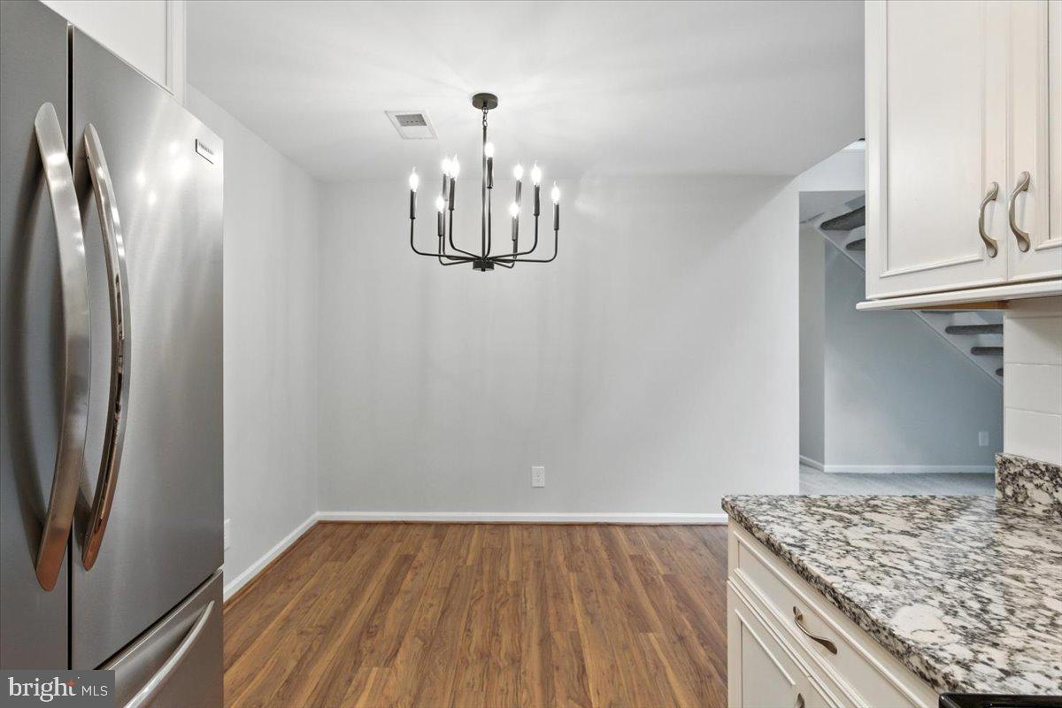 PENDERBROOK SQUARE CONDOMINIUMS - Residential