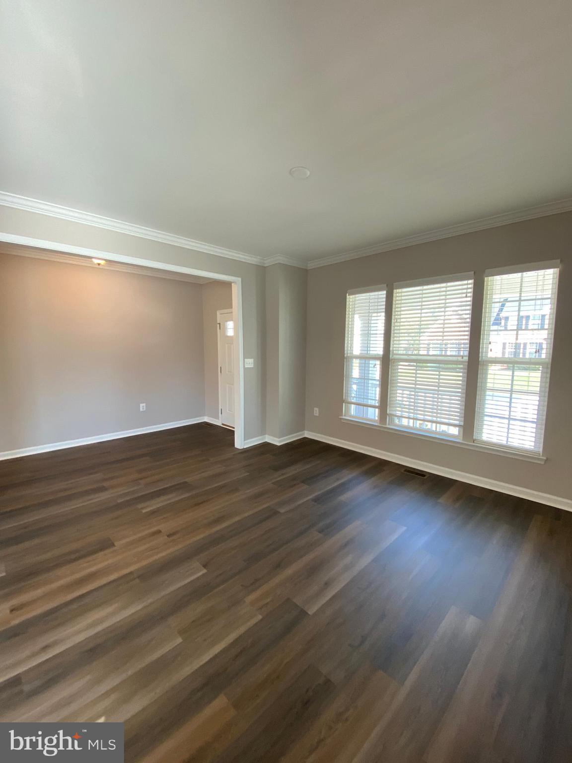 ESTATES AT LEE'S PARKE - Residential Lease