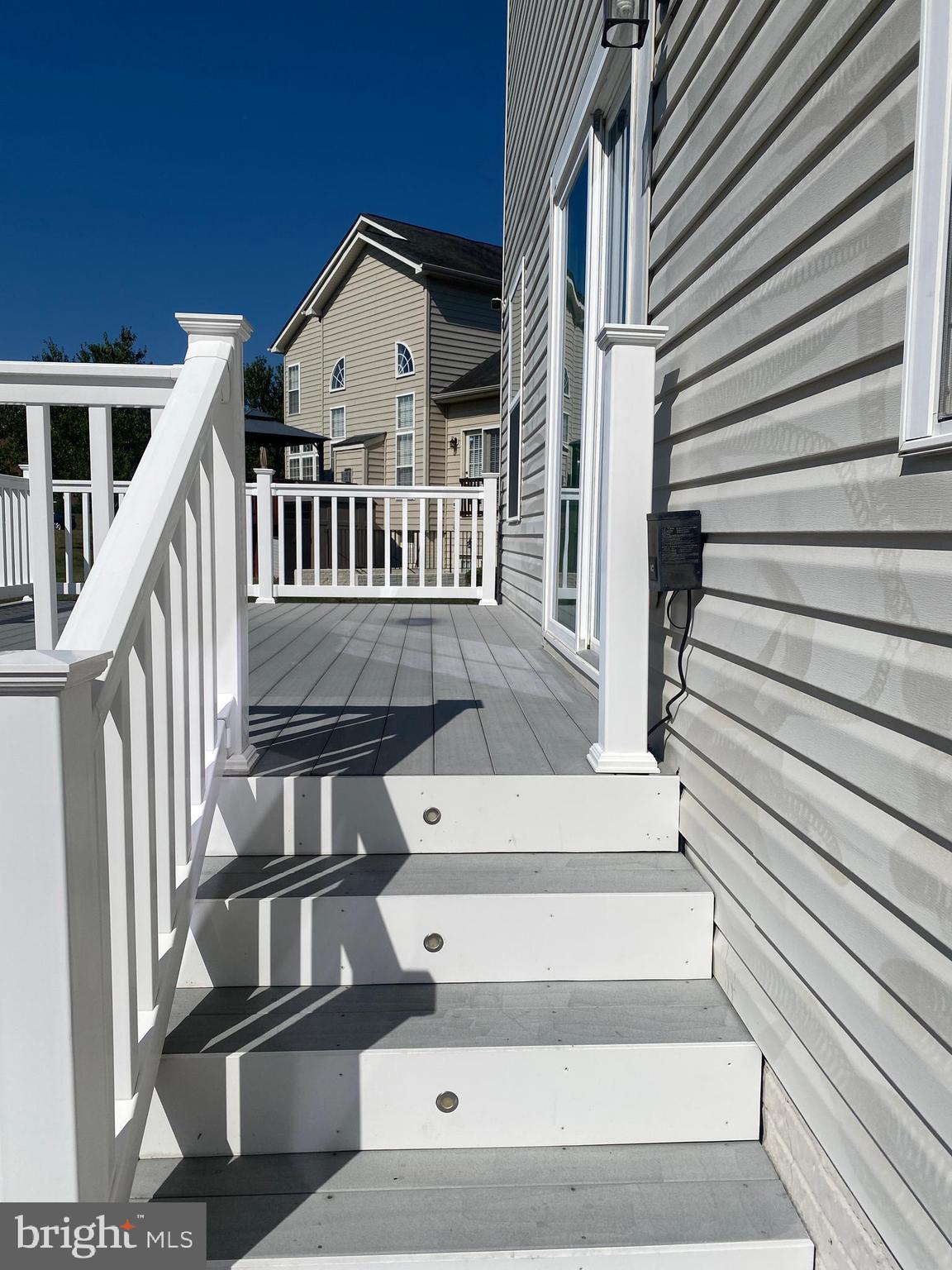 ESTATES AT LEE'S PARKE - Residential Lease