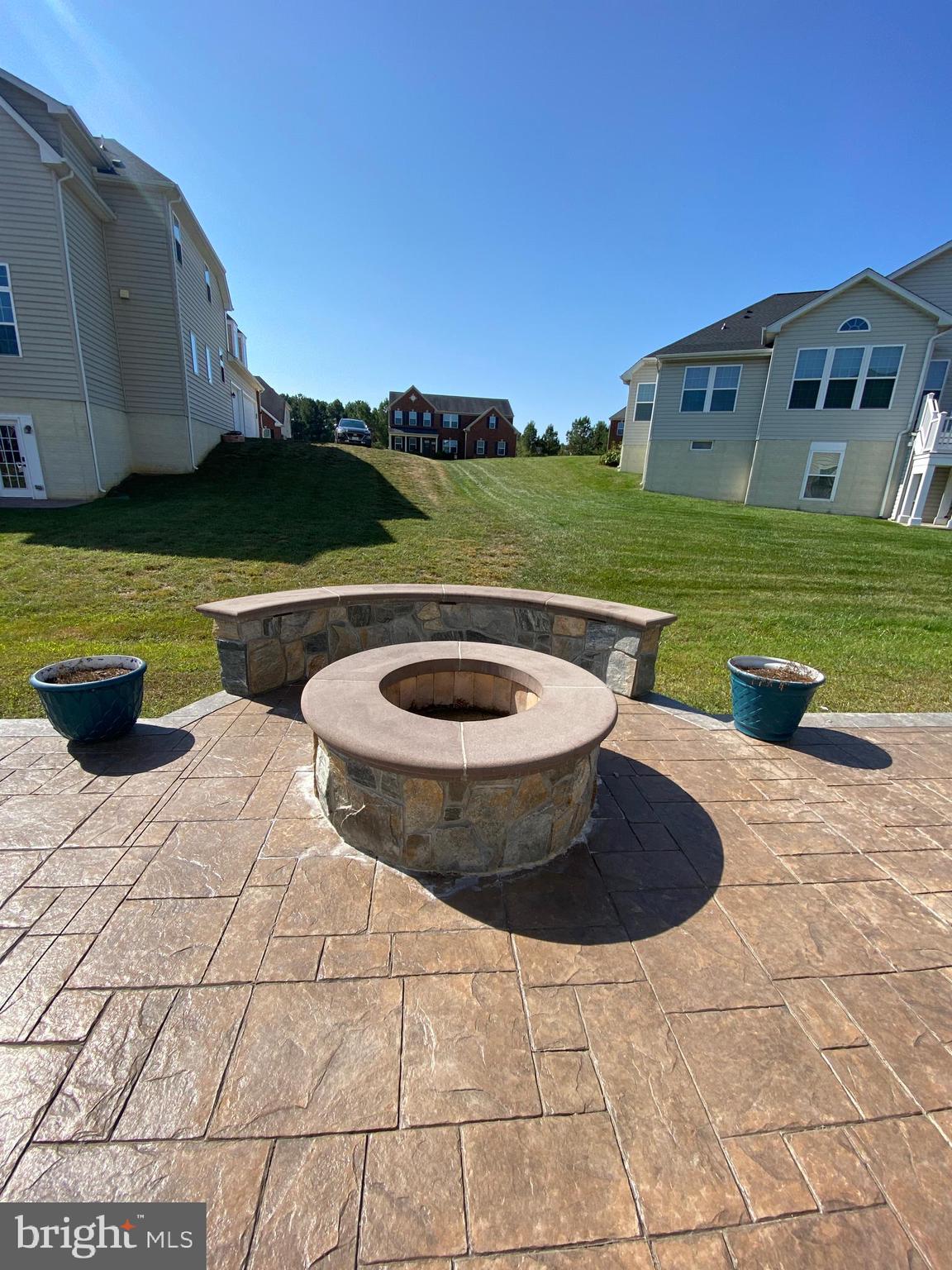 ESTATES AT LEE'S PARKE - Residential Lease