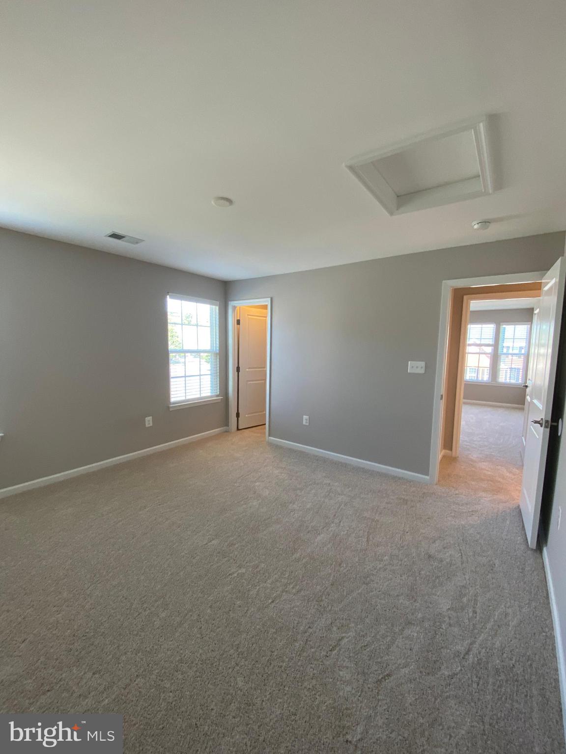 ESTATES AT LEE'S PARKE - Residential Lease