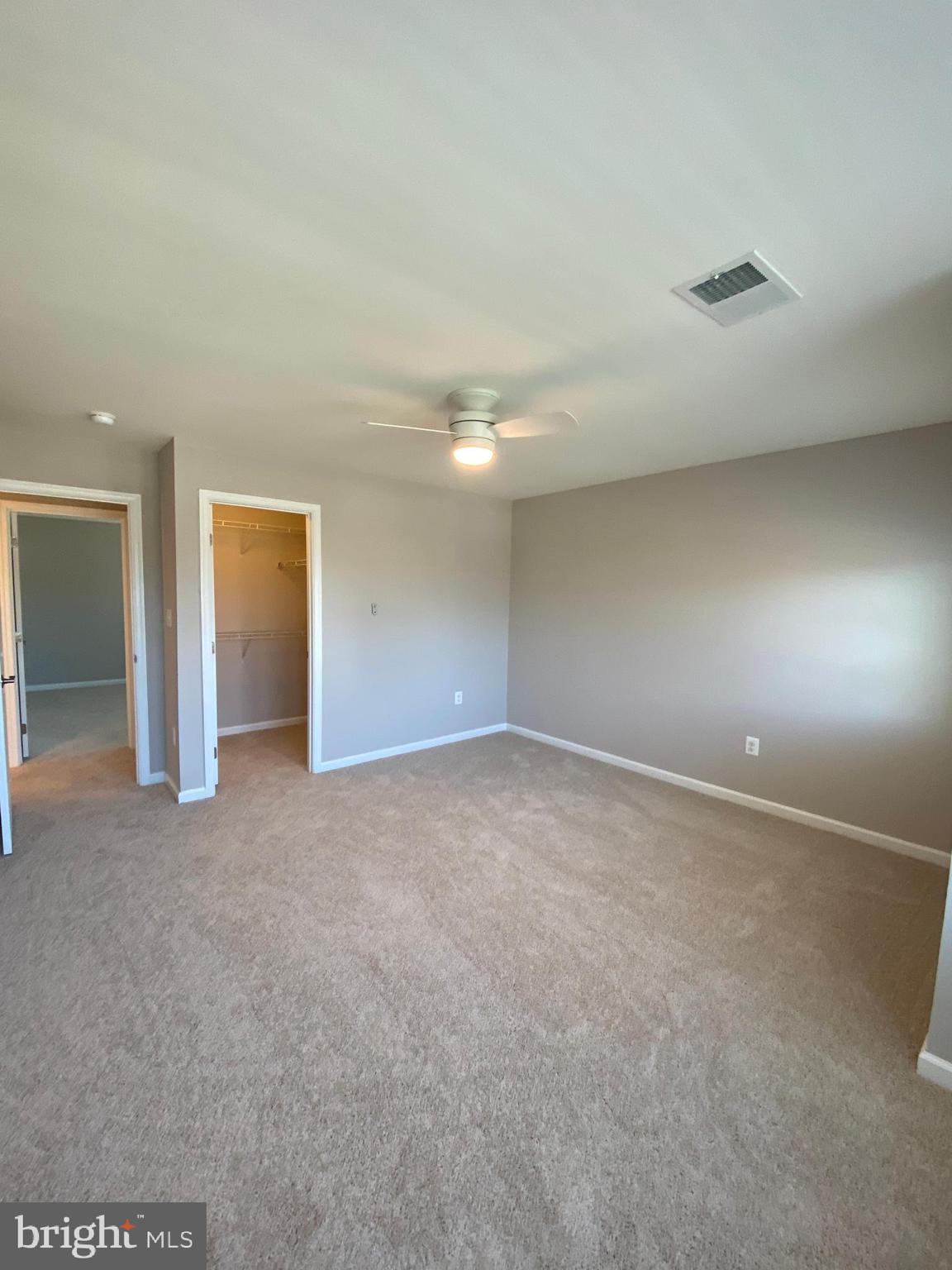 ESTATES AT LEE'S PARKE - Residential Lease