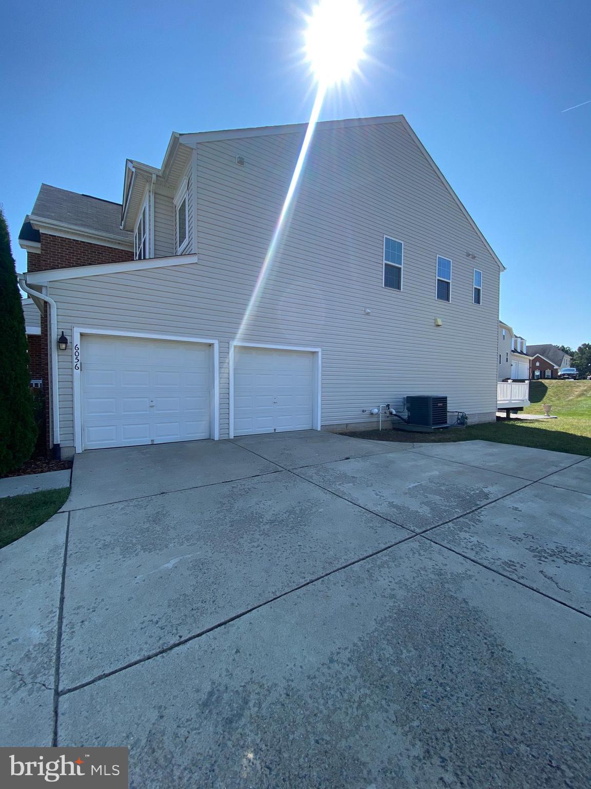 ESTATES AT LEE'S PARKE - Residential Lease