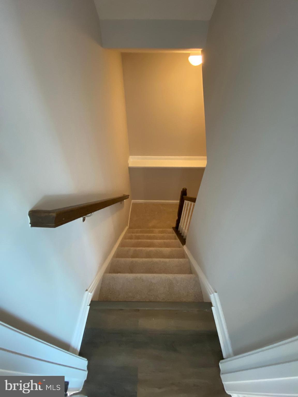 ESTATES AT LEE'S PARKE - Residential Lease