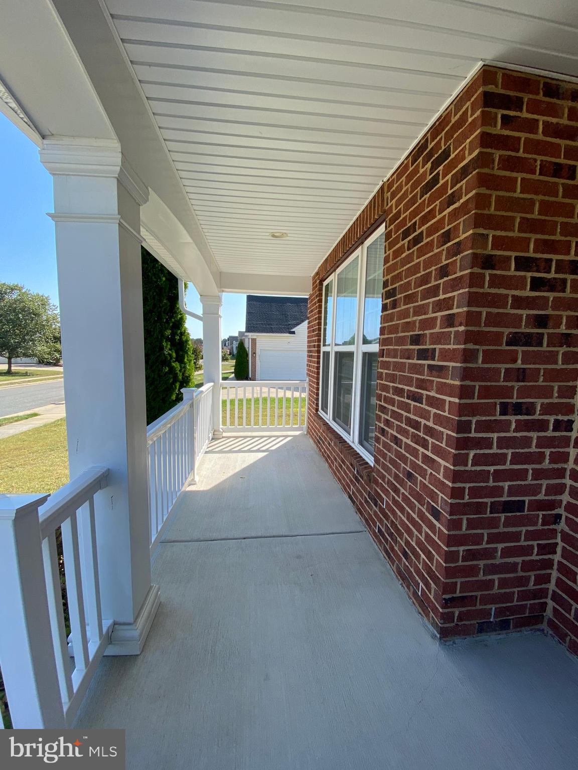 ESTATES AT LEE'S PARKE - Residential Lease