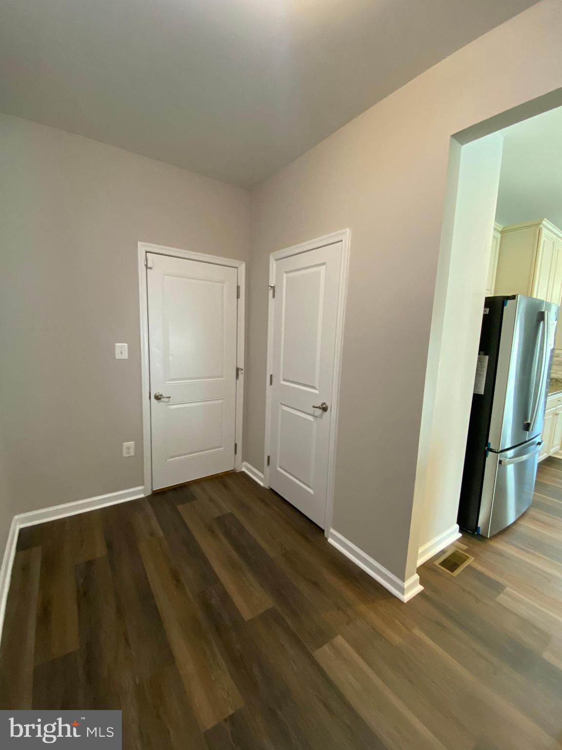 ESTATES AT LEE'S PARKE - Residential Lease