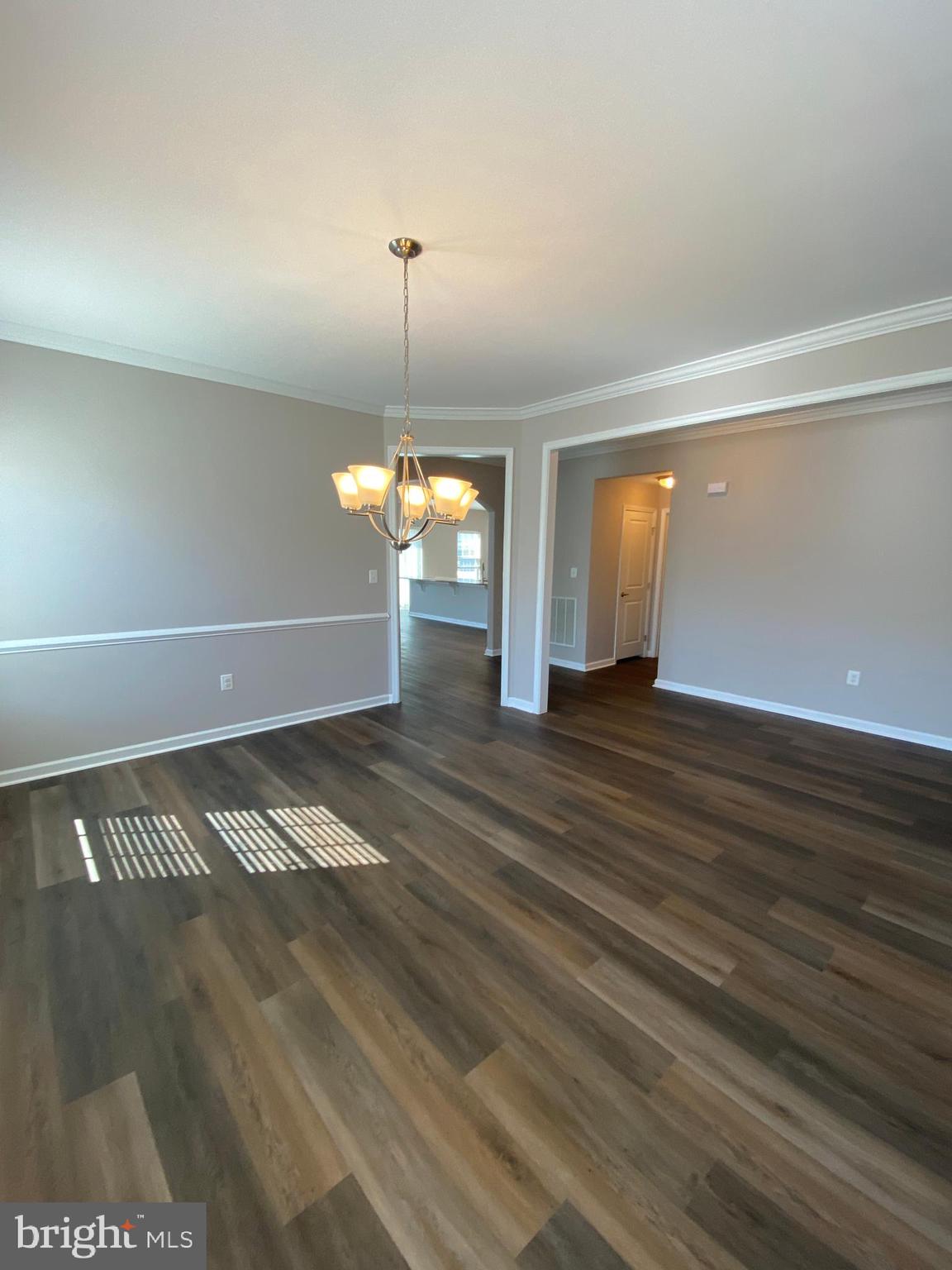 ESTATES AT LEE'S PARKE - Residential Lease