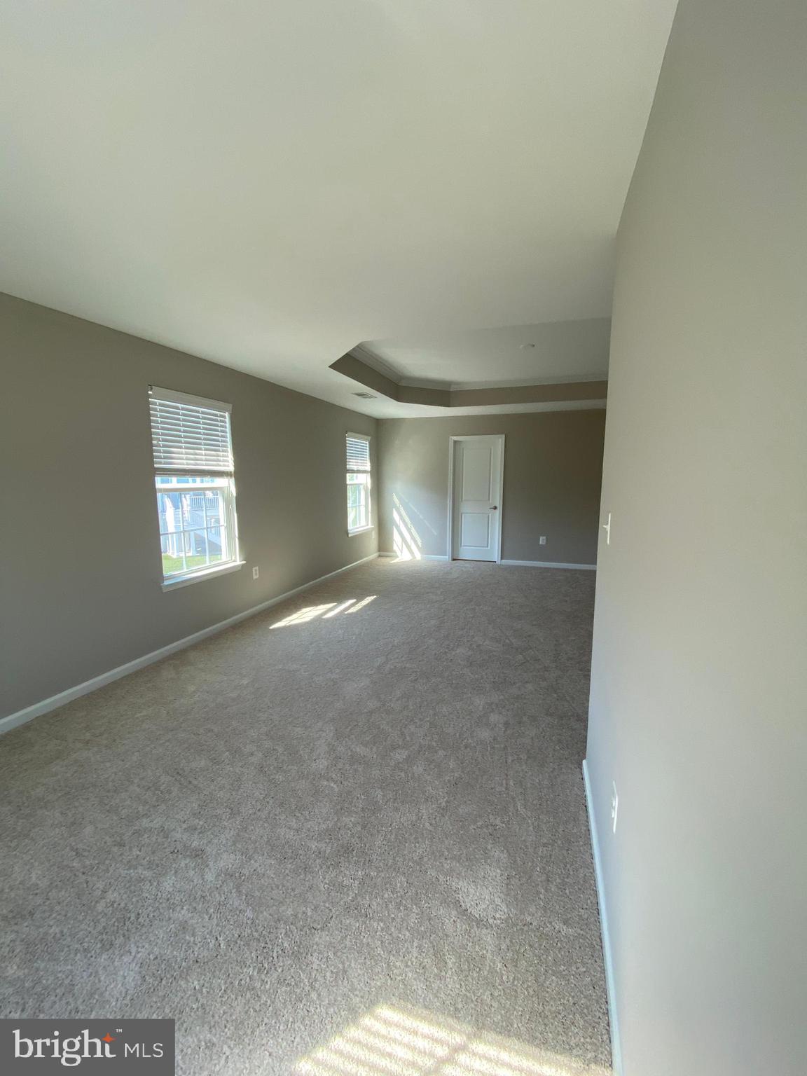 ESTATES AT LEE'S PARKE - Residential Lease