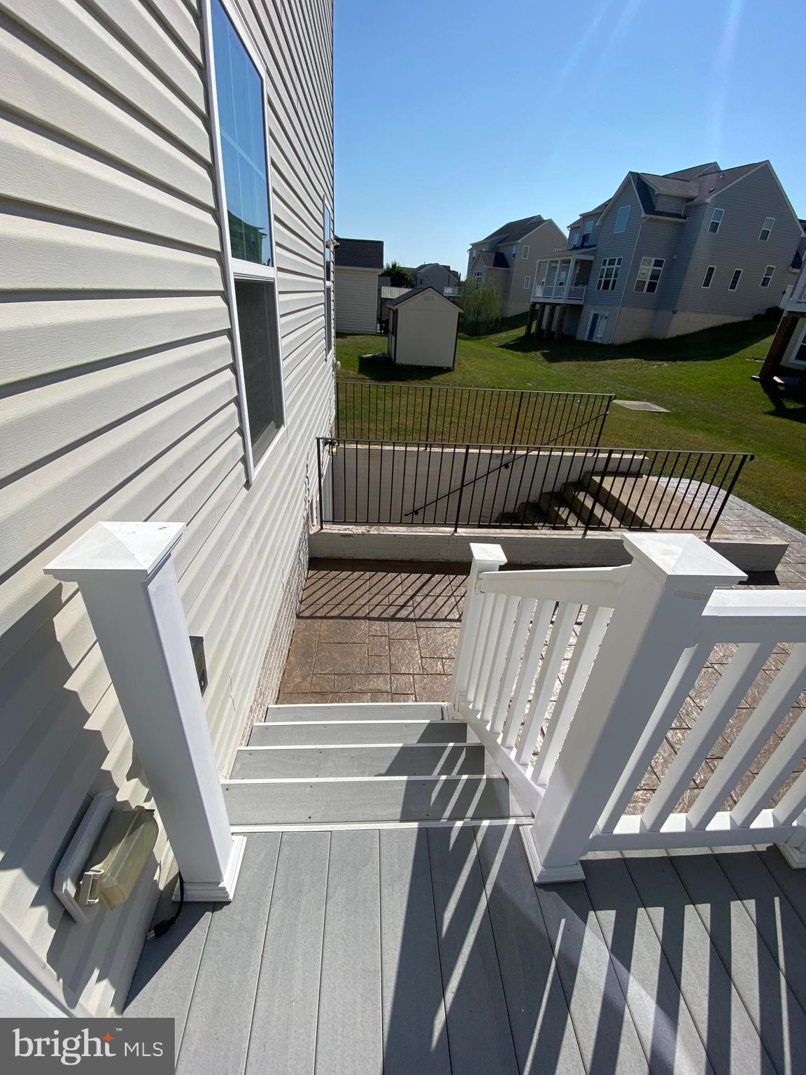 ESTATES AT LEE'S PARKE - Residential Lease