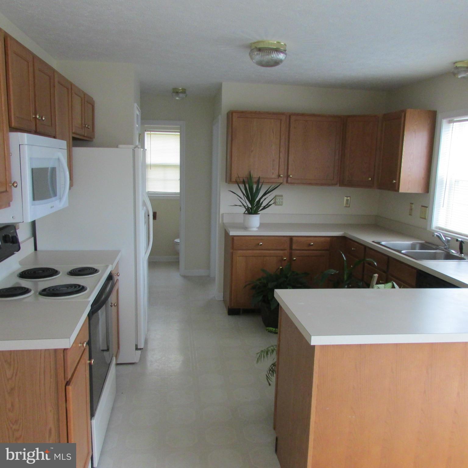 LAUREL RIDGE - Residential Lease