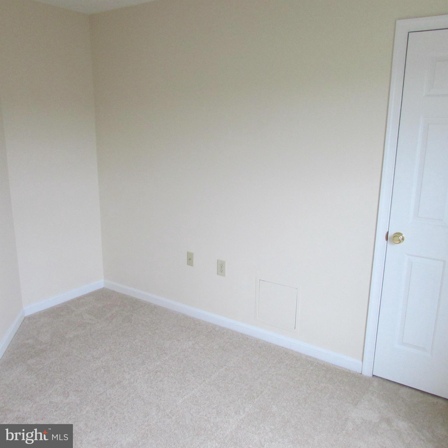 LAUREL RIDGE - Residential Lease