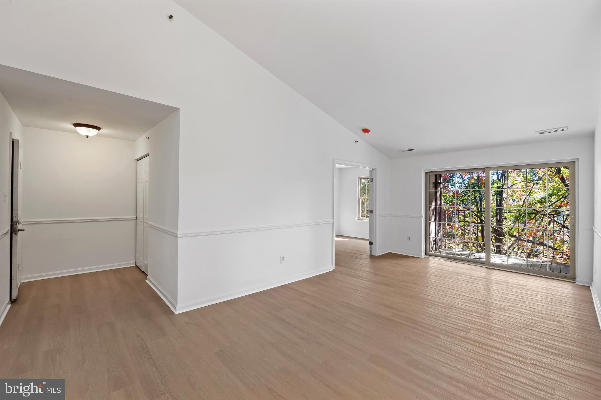 THE POINTE - Residential