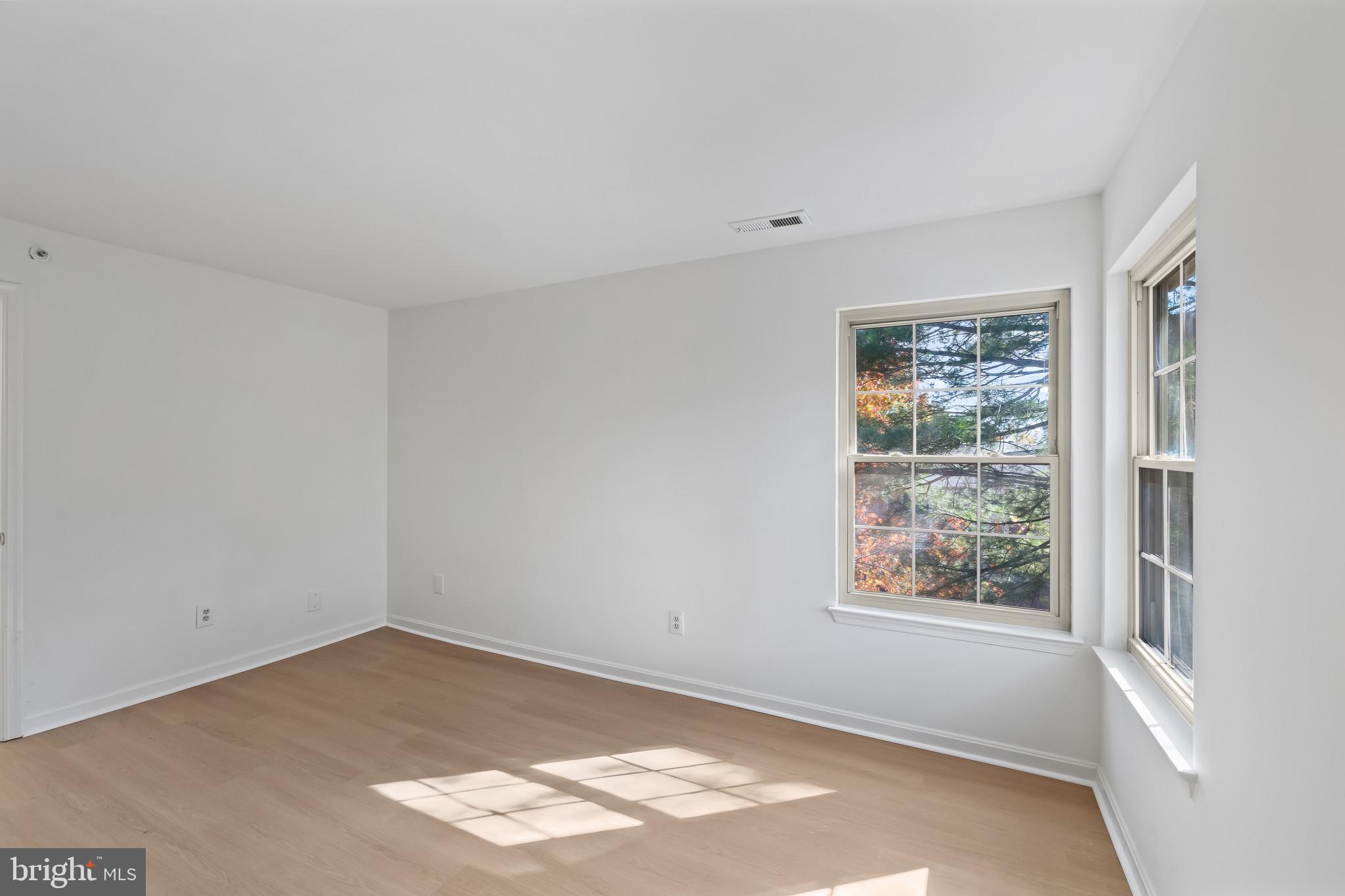 THE POINTE - Residential