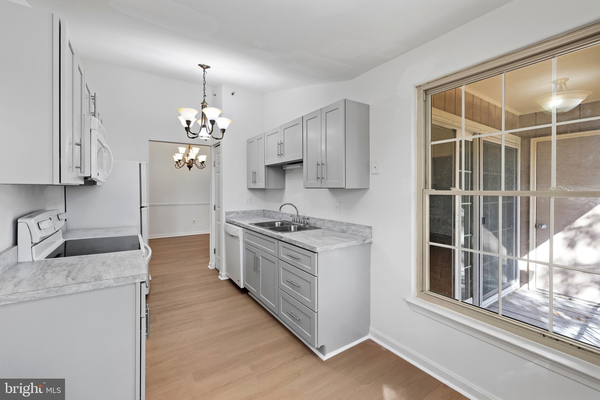 THE POINTE - Residential