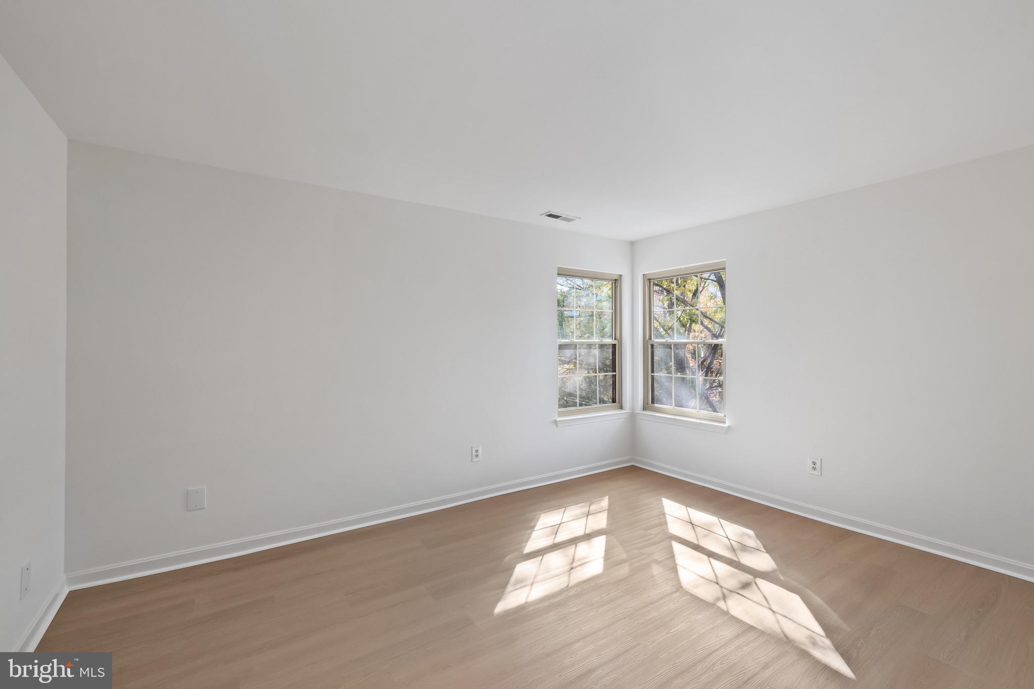 THE POINTE - Residential