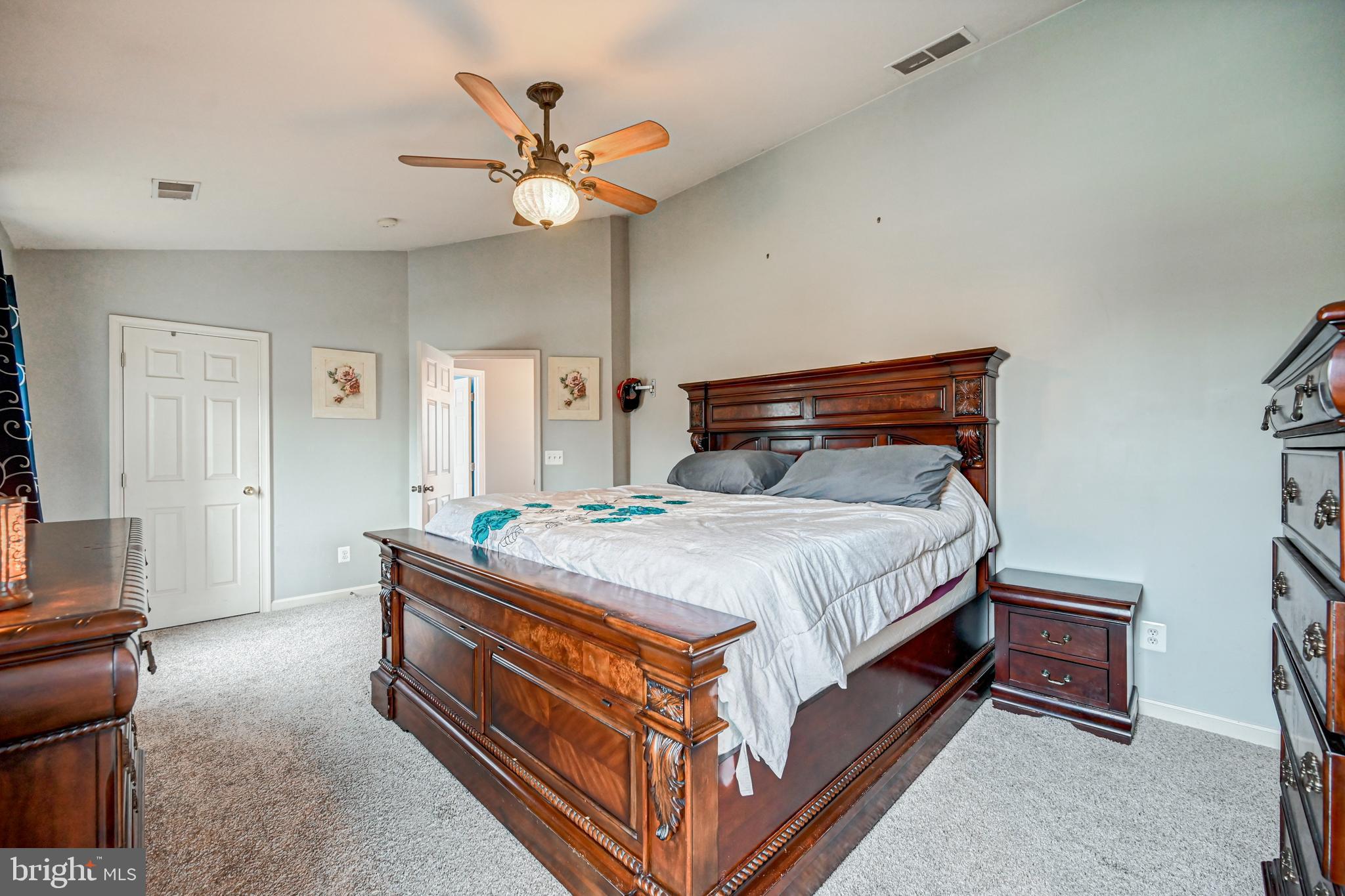 MEADOWBROOK - Residential