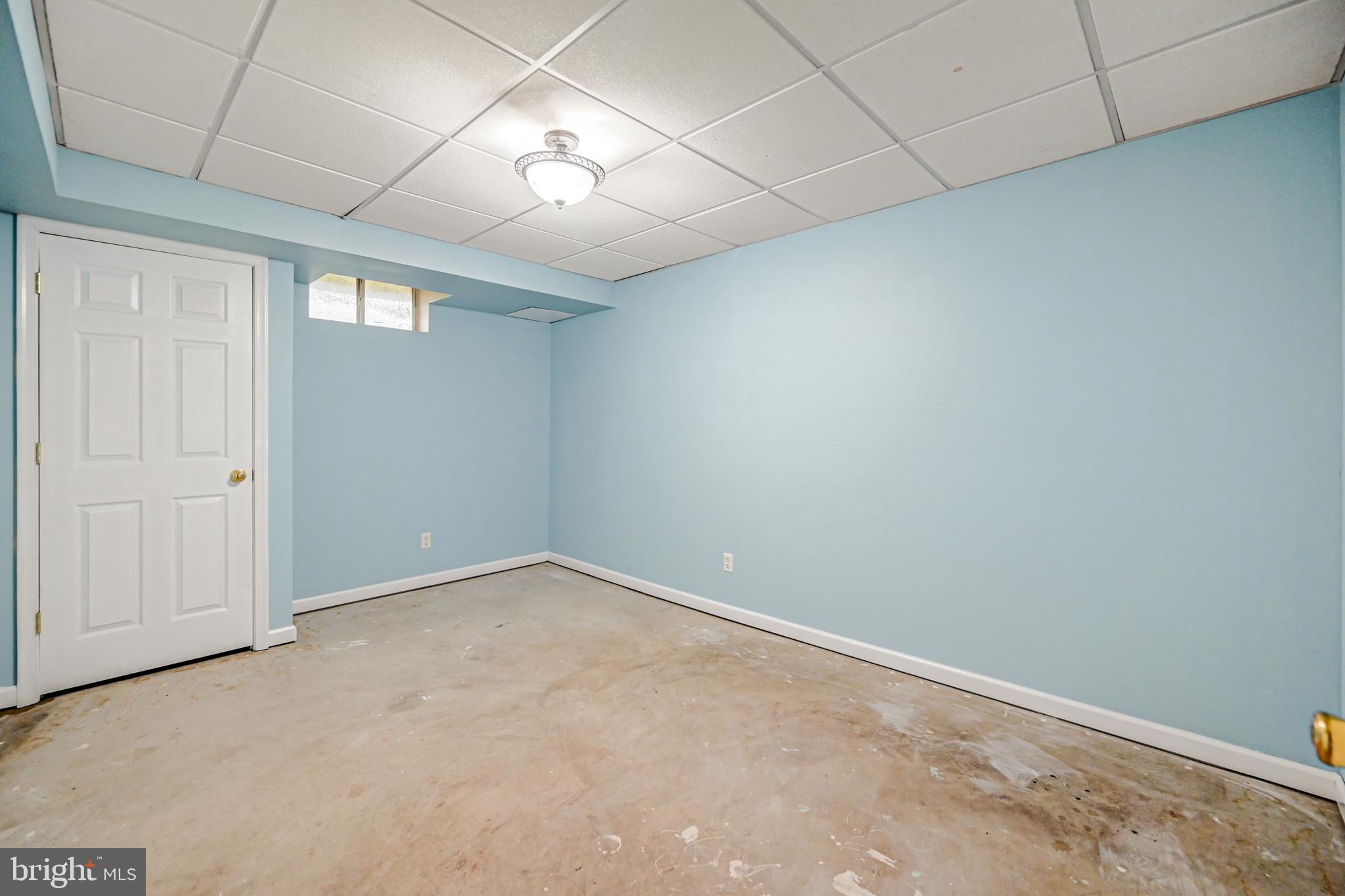 MEADOWBROOK - Residential