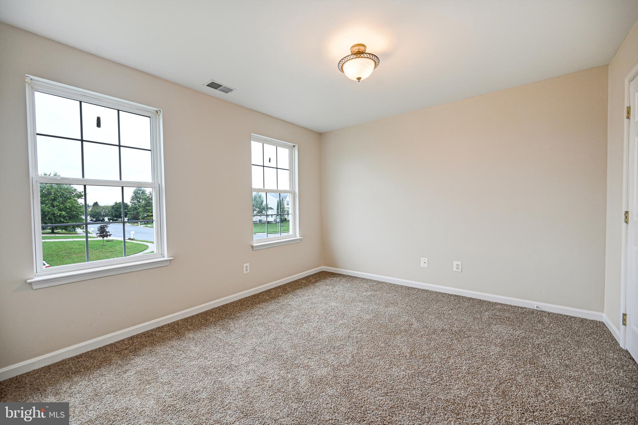 MEADOWBROOK - Residential