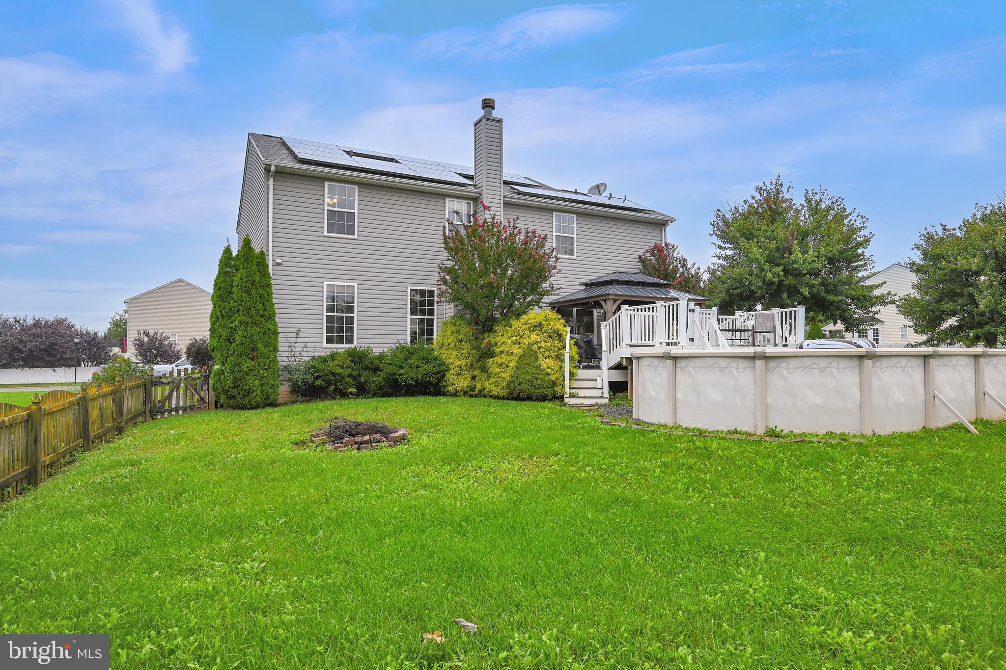 MEADOWBROOK - Residential