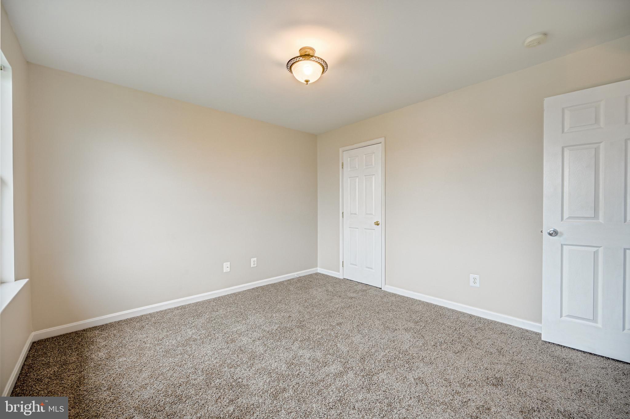 MEADOWBROOK - Residential