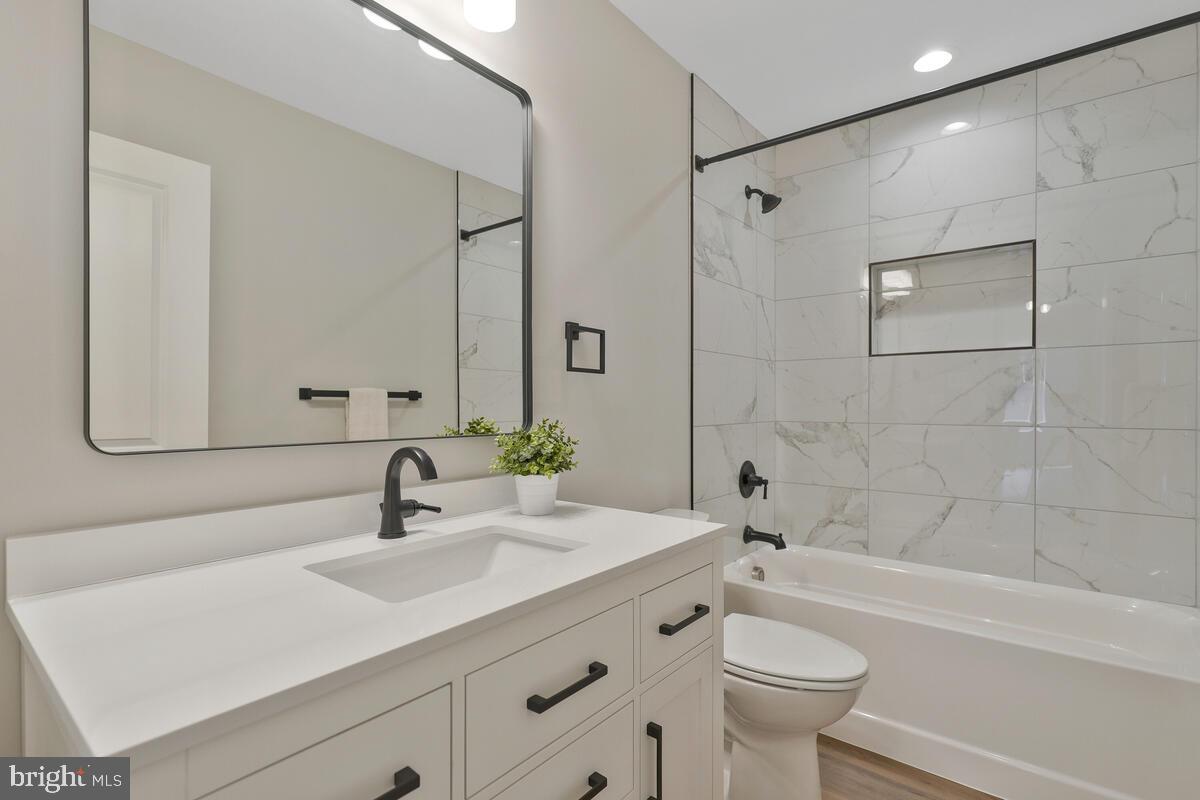 HUNGERFORD - Residential