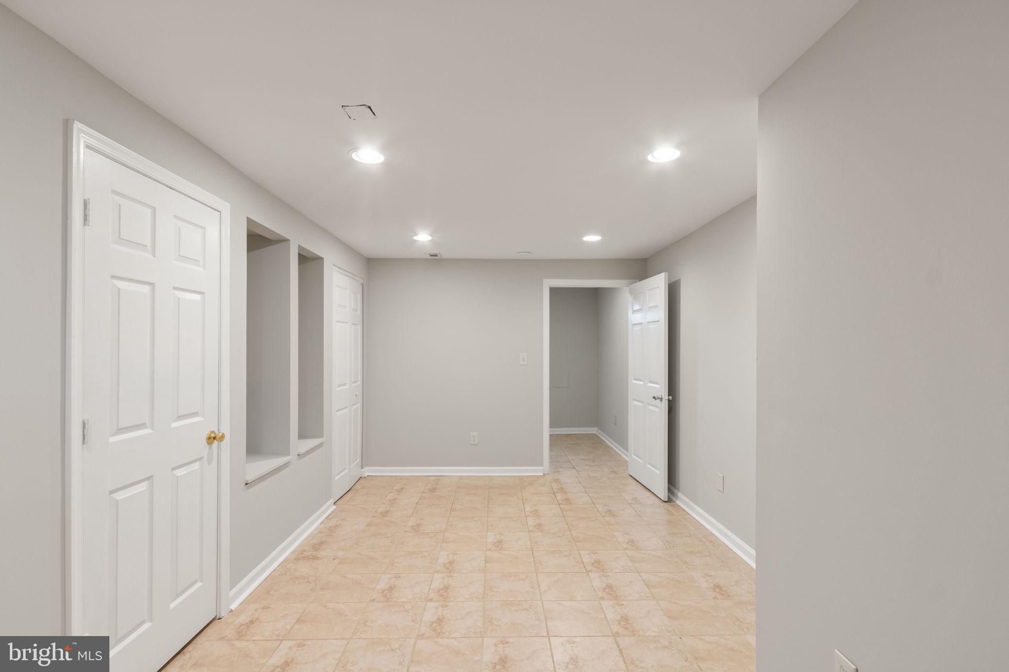 COLLEGE HEIGHTS - Residential