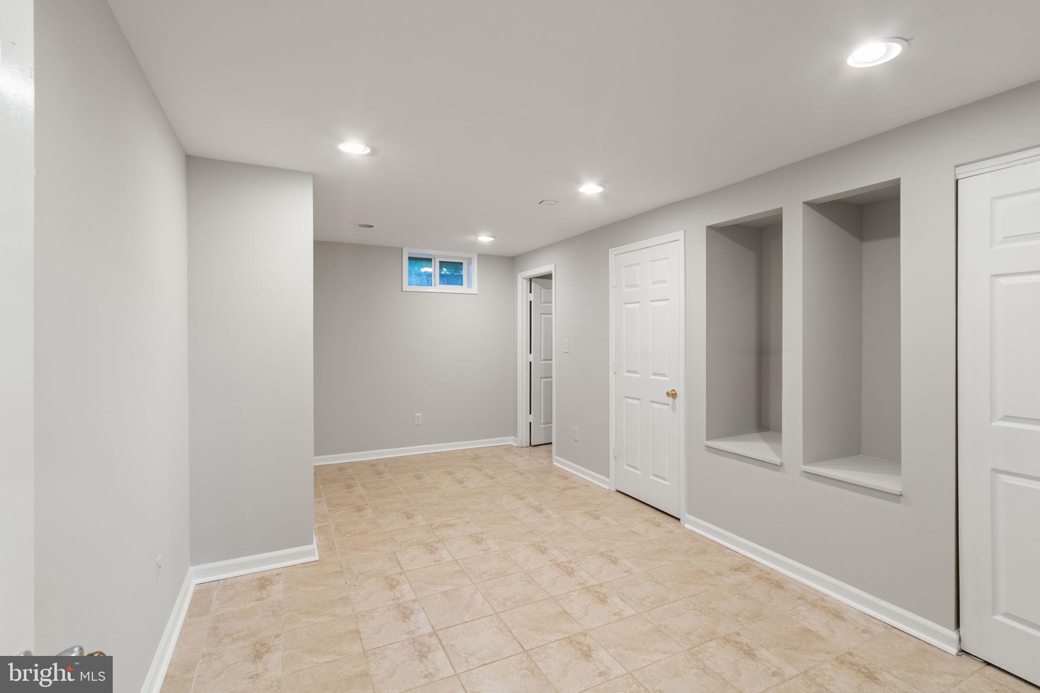 COLLEGE HEIGHTS - Residential