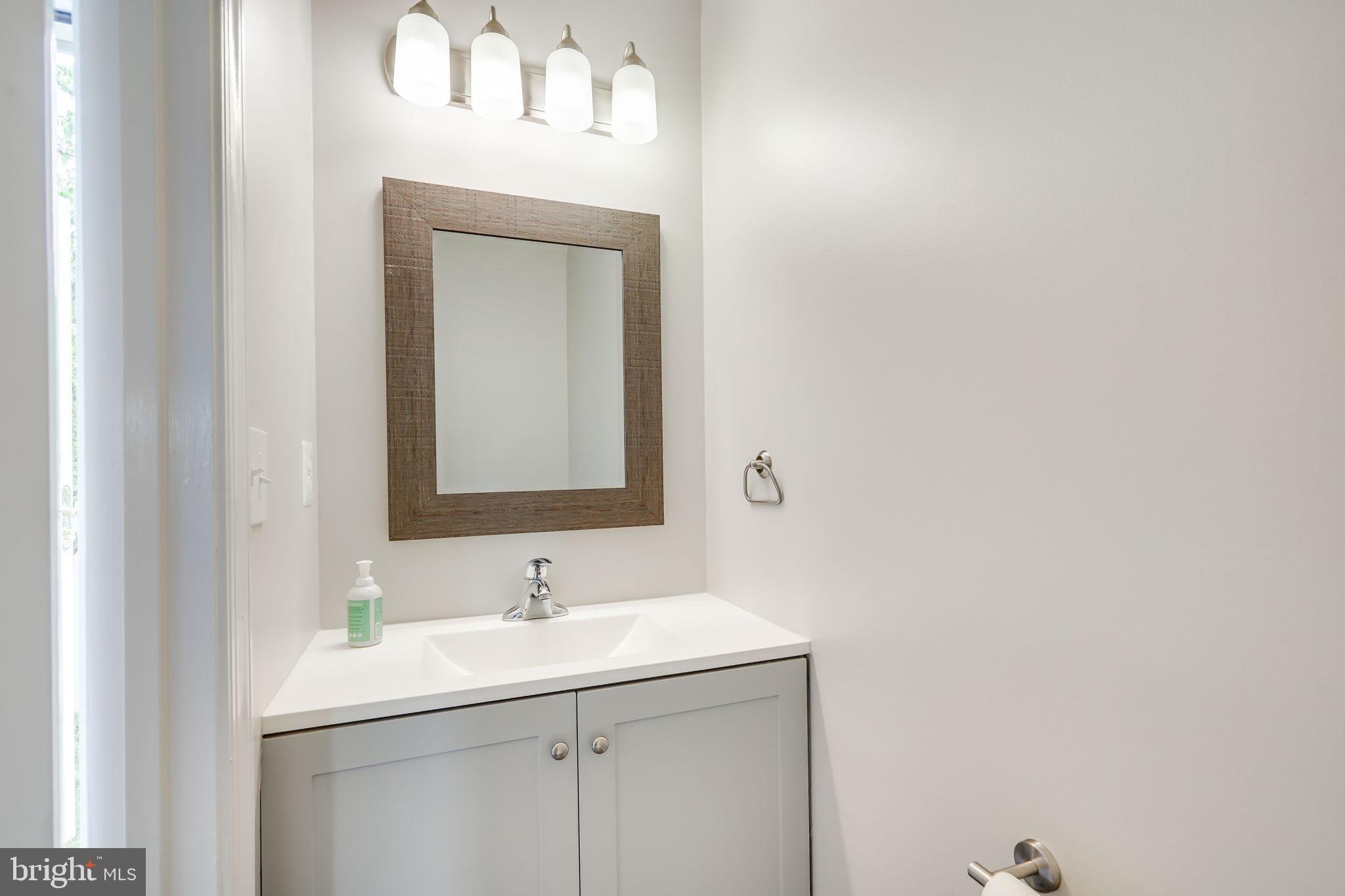 LONGSTREET COMMONS - Residential