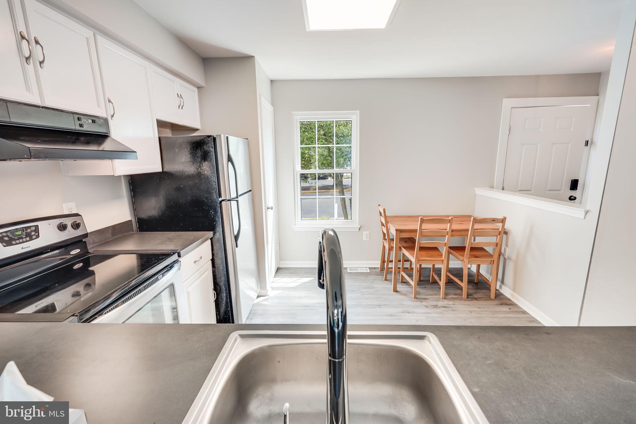 LONGSTREET COMMONS - Residential