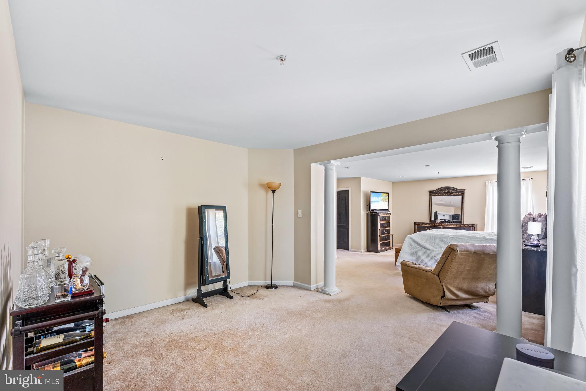 HILLANTRAE - Residential