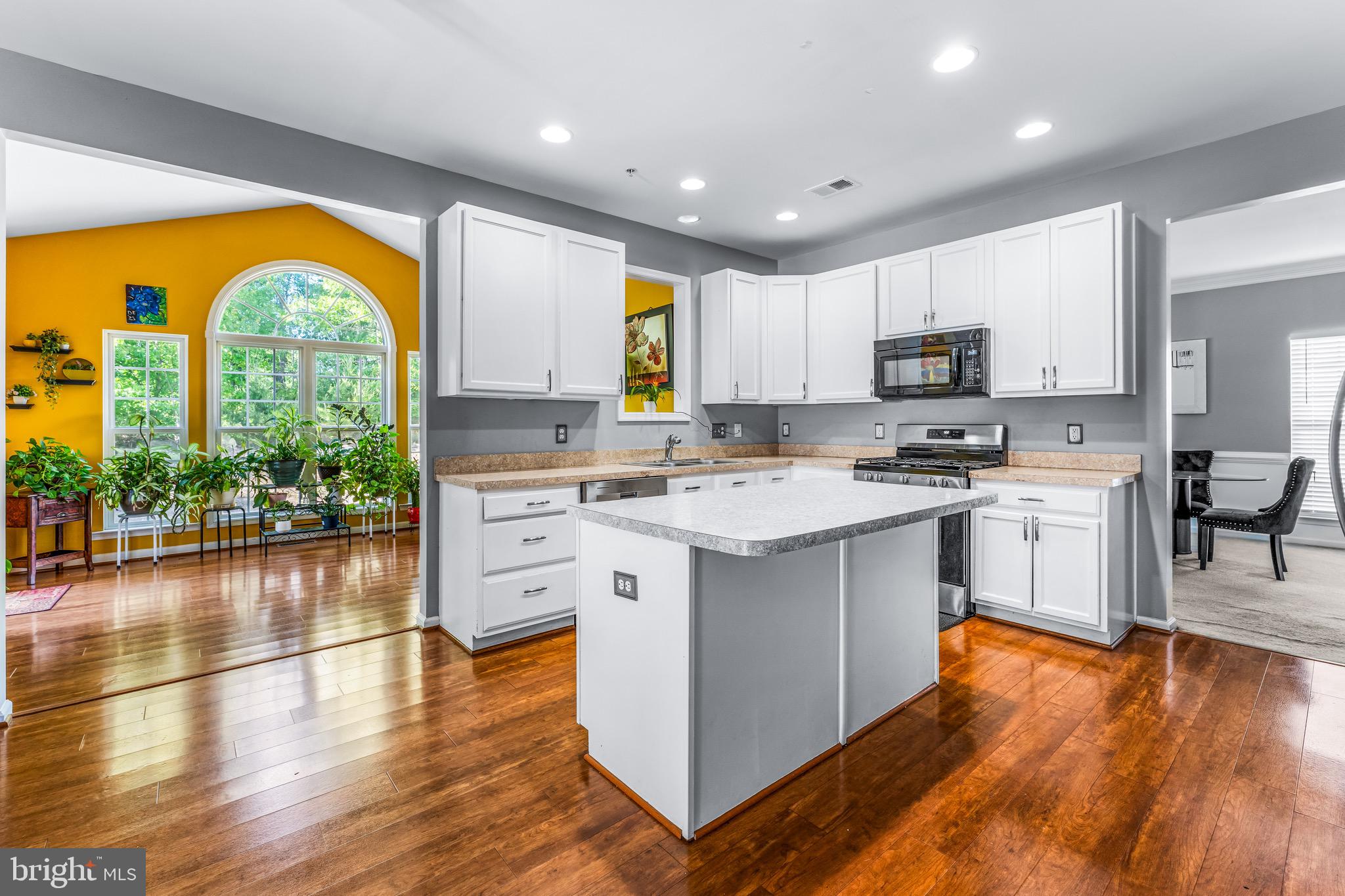 HILLANTRAE - Residential