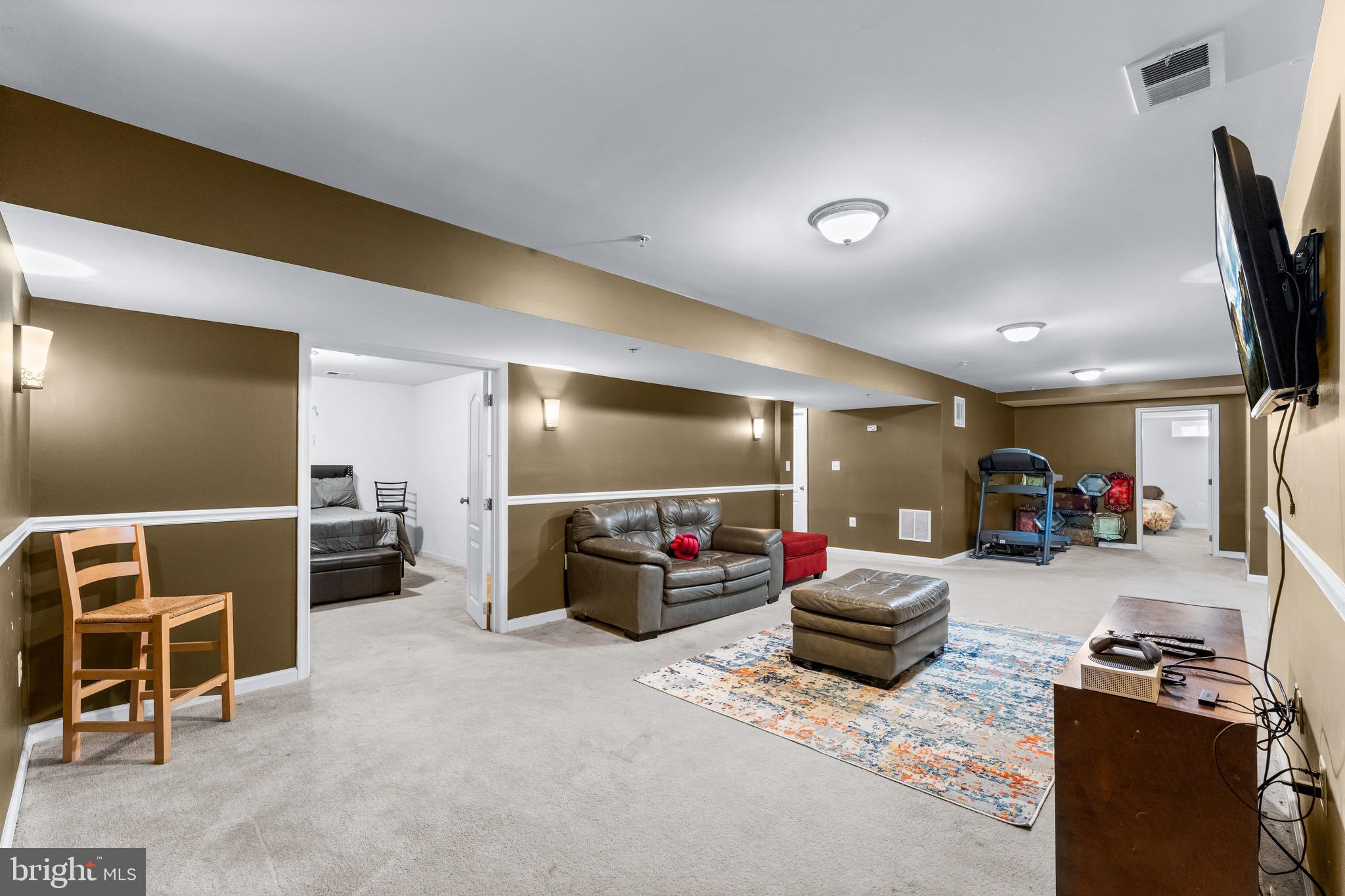 HILLANTRAE - Residential