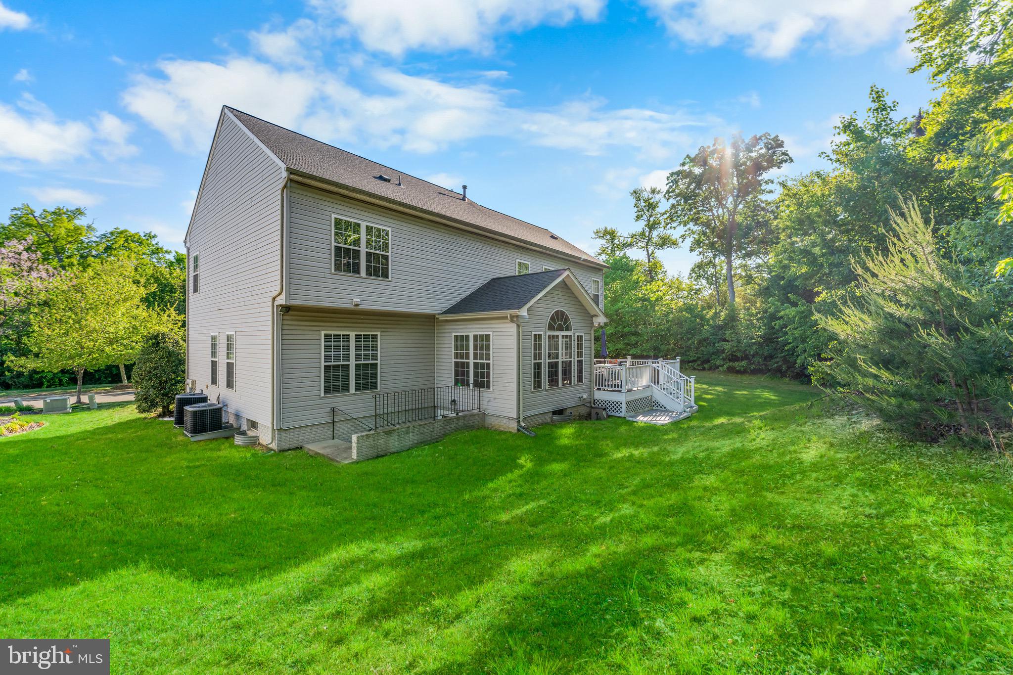 HILLANTRAE - Residential
