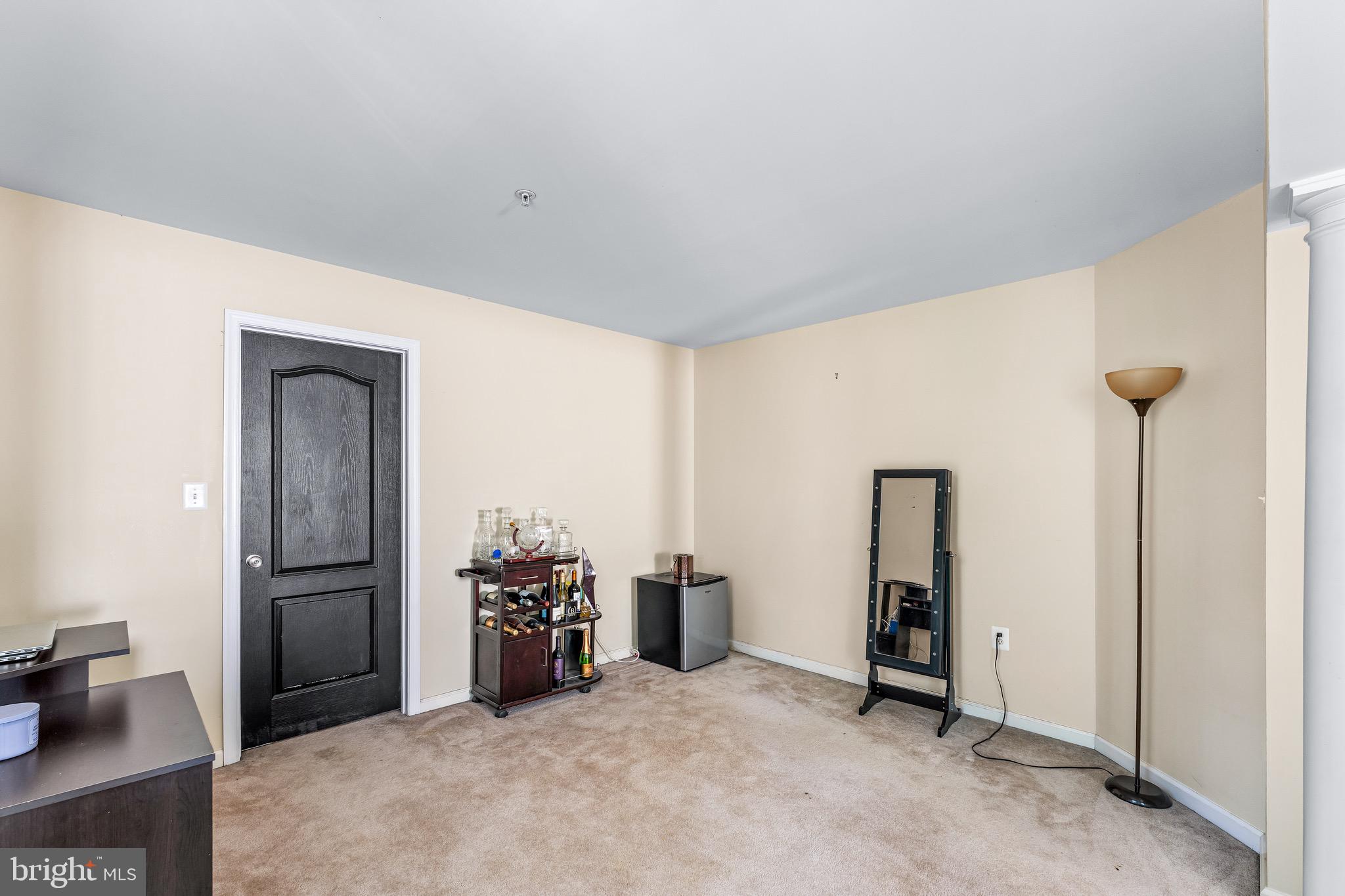 HILLANTRAE - Residential