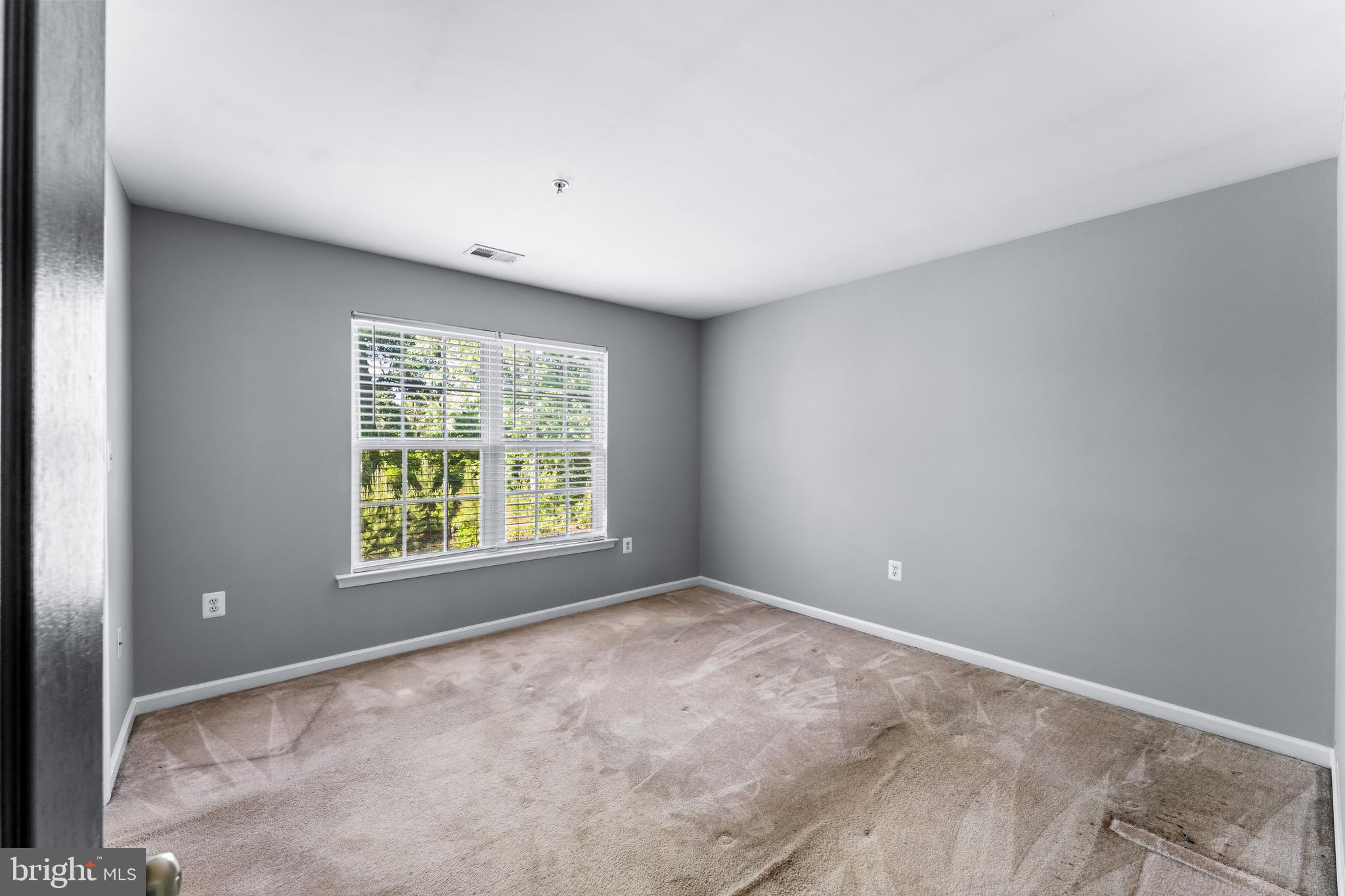 HILLANTRAE - Residential