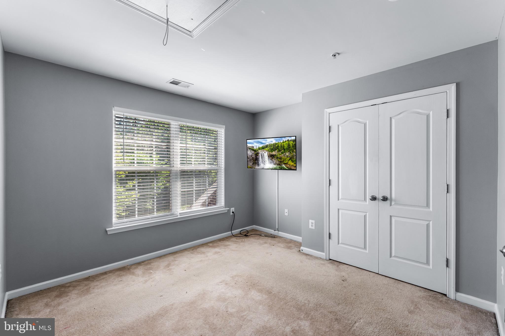 HILLANTRAE - Residential