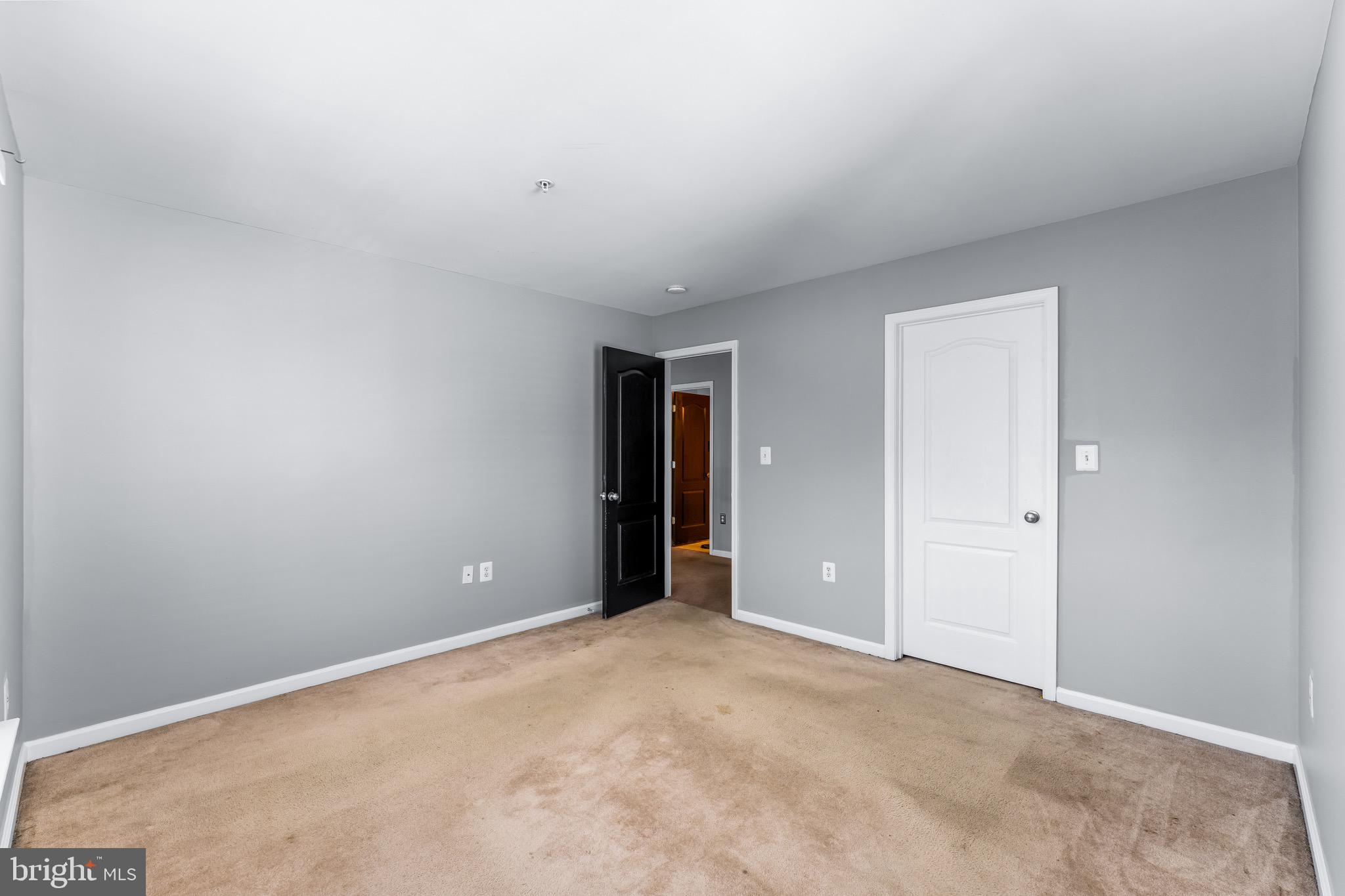 HILLANTRAE - Residential
