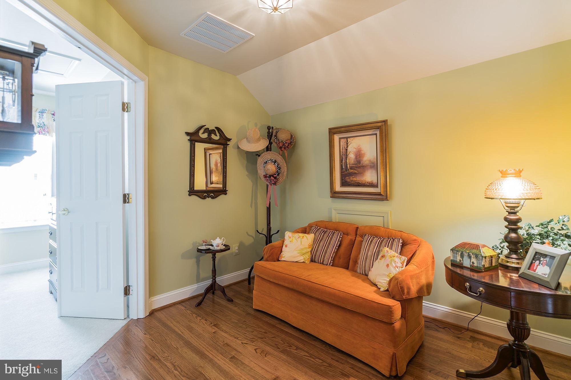 HERITAGE HUNT - Residential